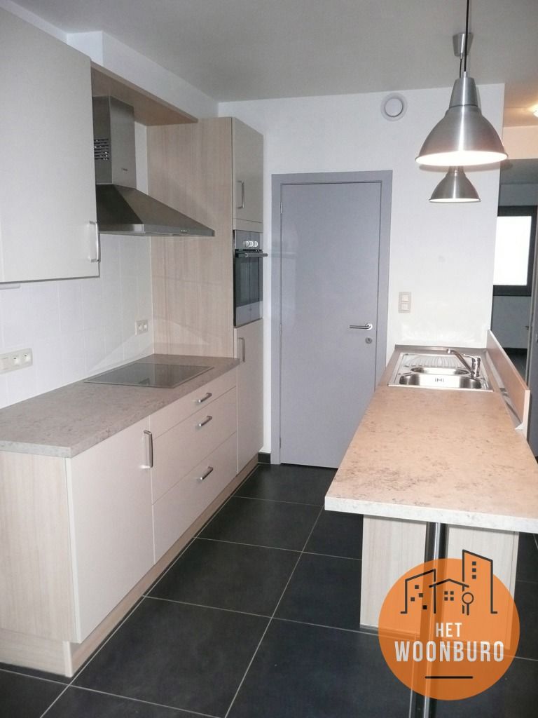 Appartement 1e Verd. Rechts foto 4