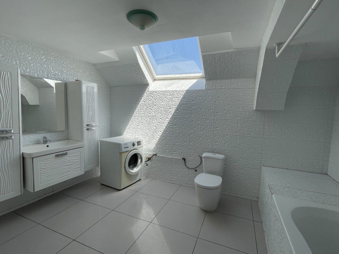 Handelspand met ruim duplexappartement op zichtbare locatie in Herent foto 12