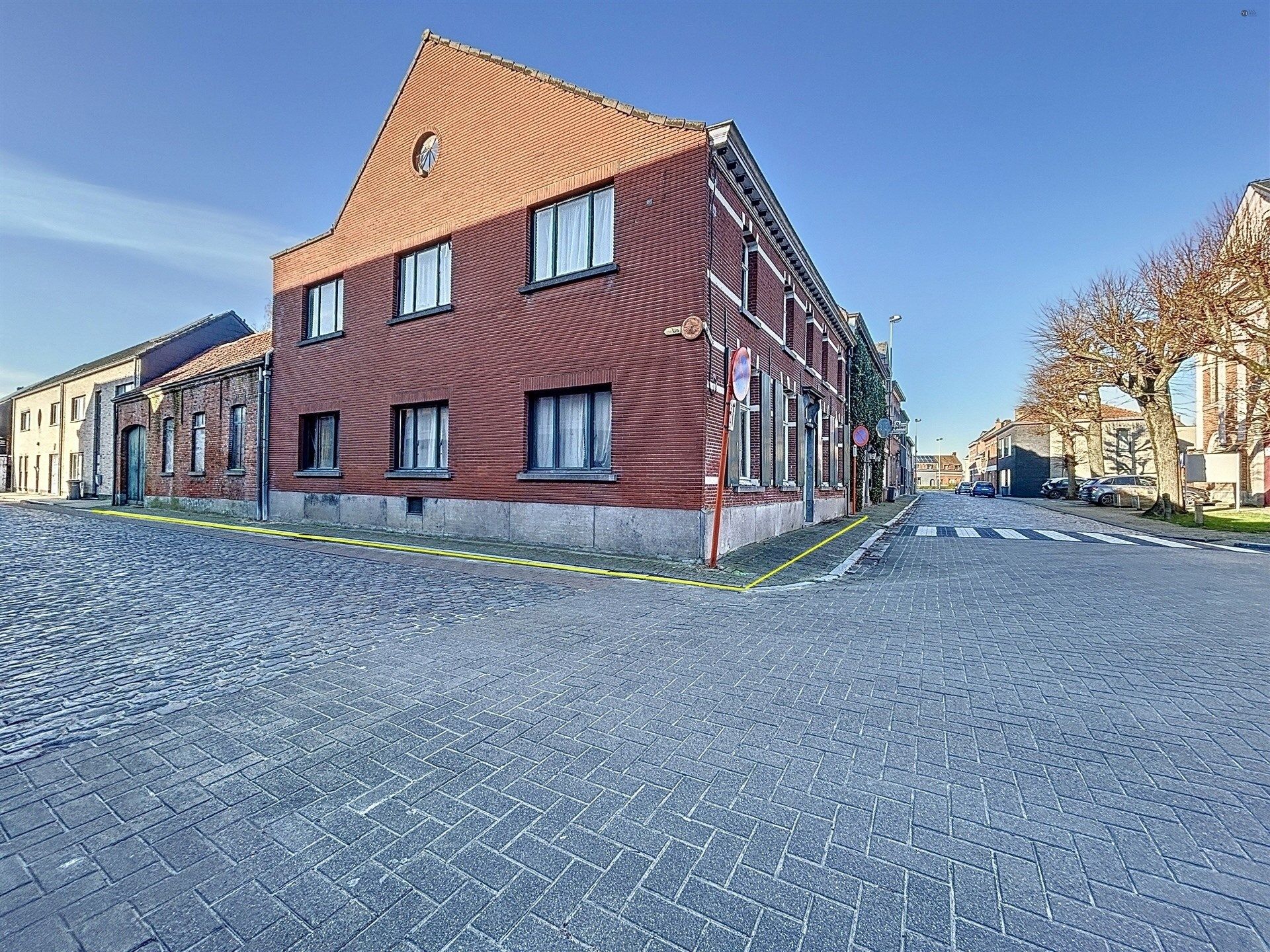 Projectgrond of te renoveren herenwoning (306m² bewoonbare oppervlakte) op perceel van 310m² foto 5