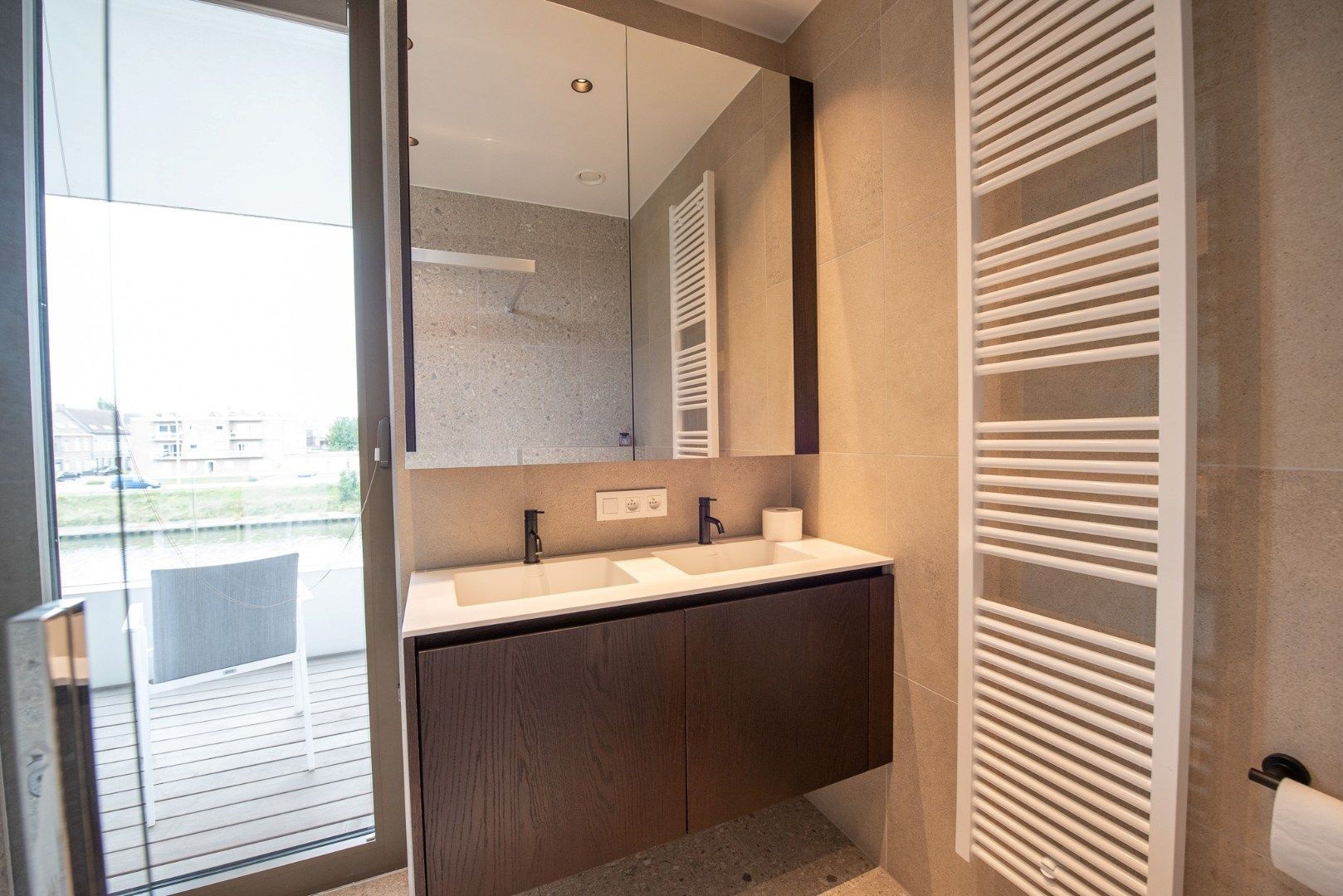 Luxueus appartement nabij de markt van Deinze. foto 11