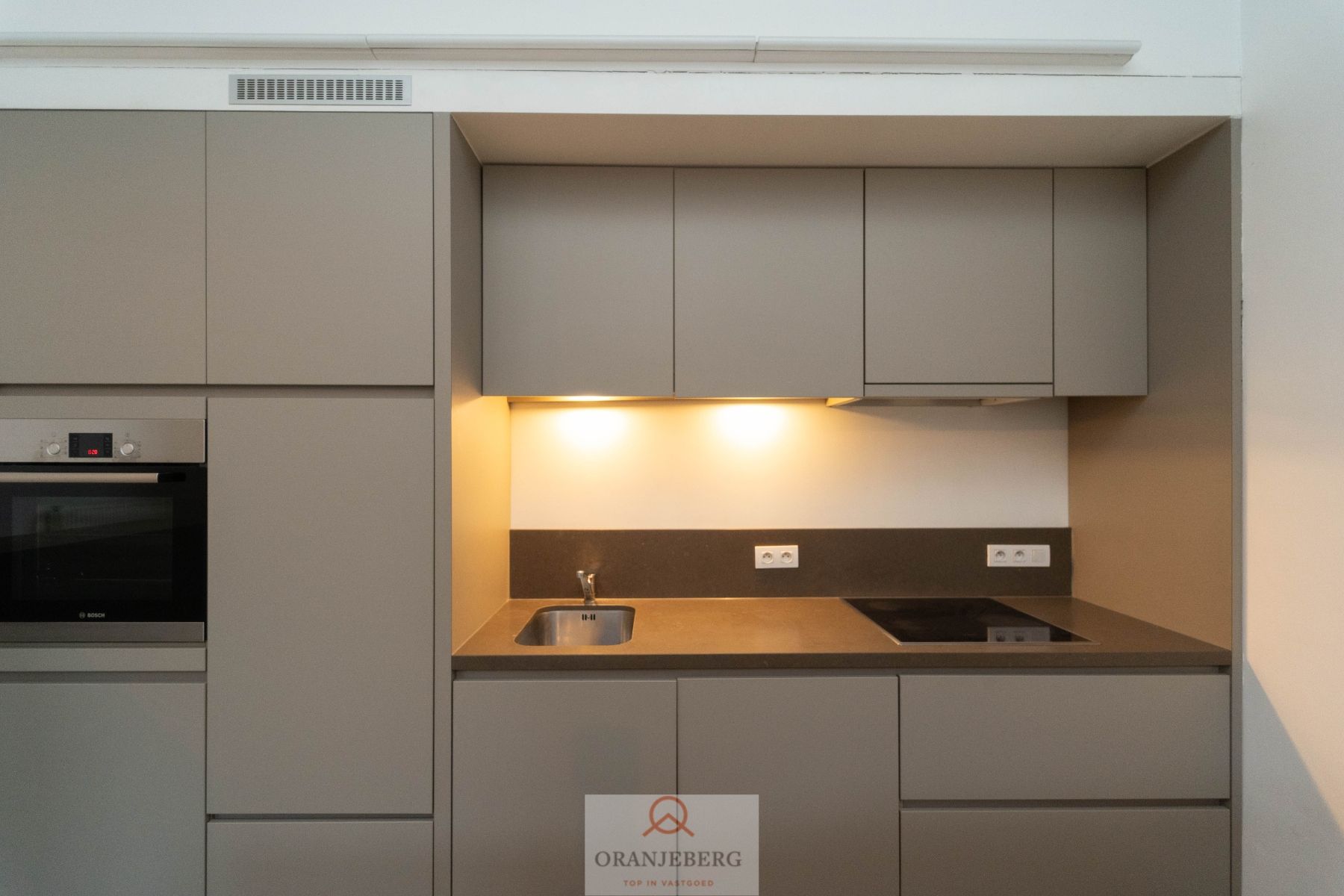 Luxueus ruim twee-slaapkamer appartement in Herenhuis - centrum Gent foto 8