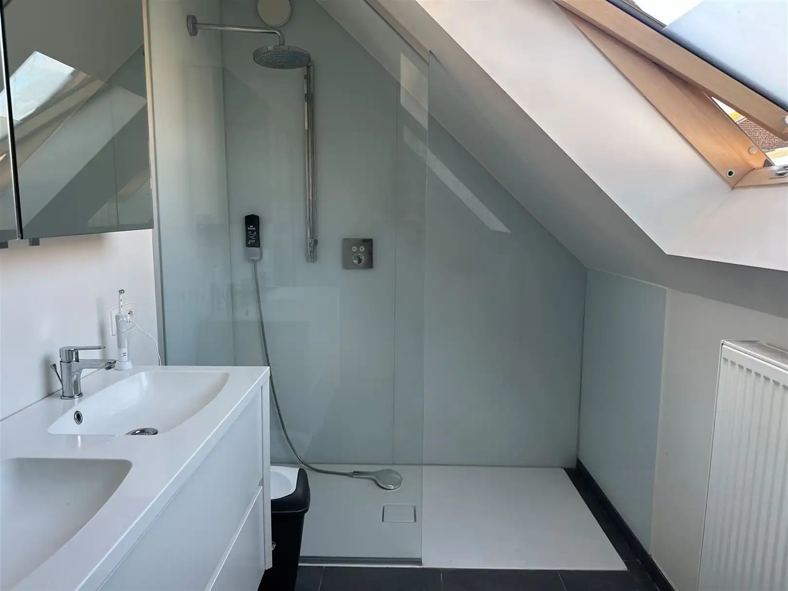Duplex appartement TE HUUR in Leupegem foto 5