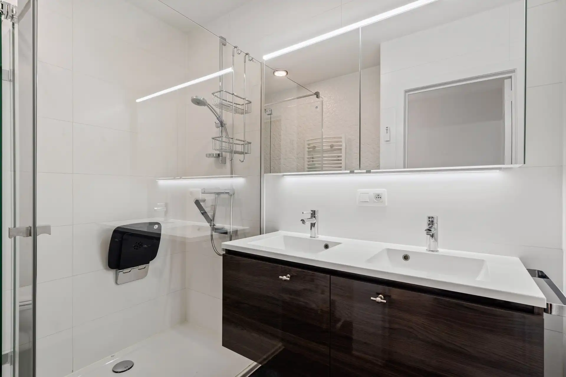 Zeer ruim 3-slaapkamerappartment nabij het strand te Mariakerke foto 14