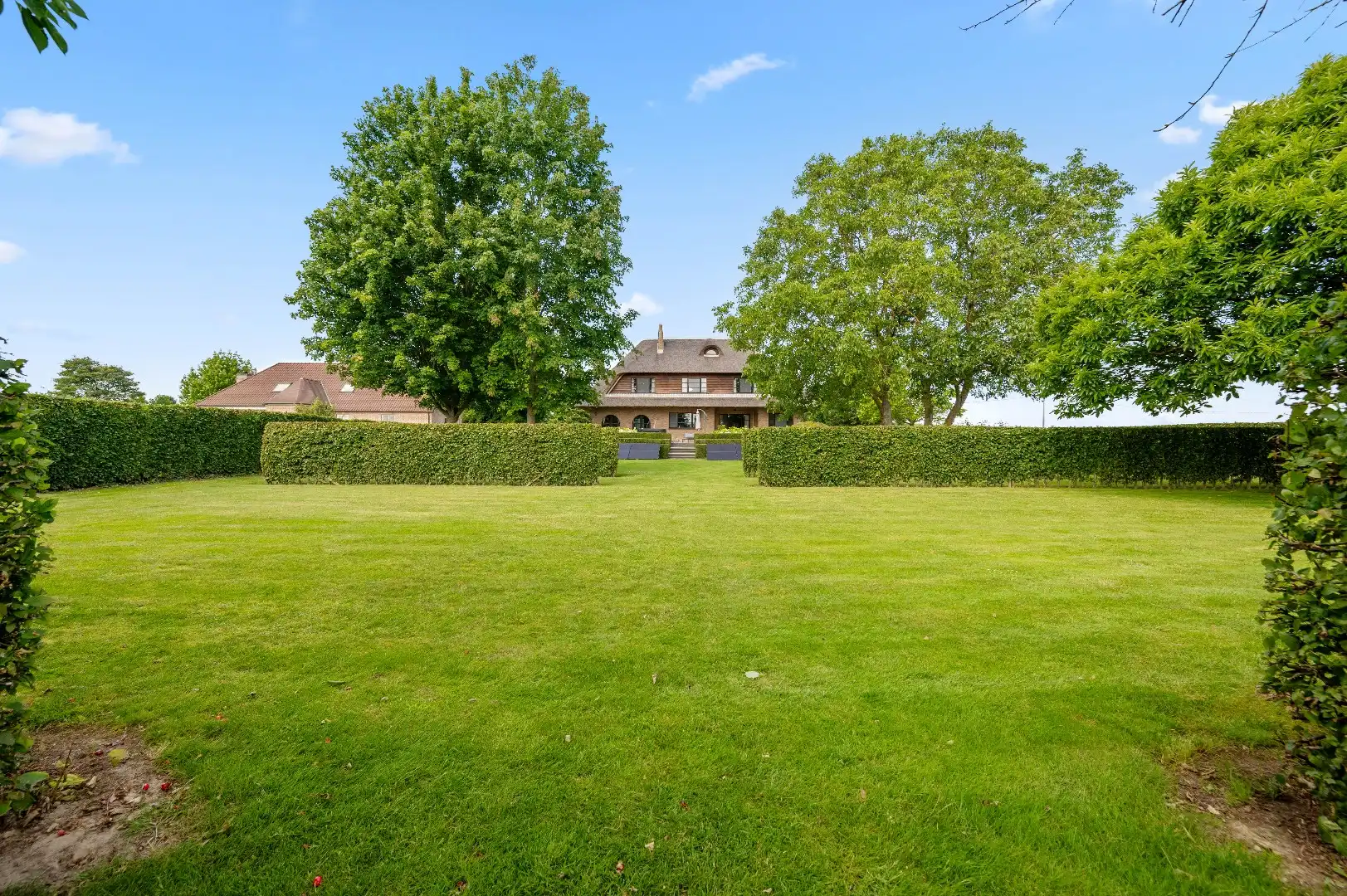 Uitzonderlijke klassevolle villa met 4 slpks en prachtige tuin foto 23