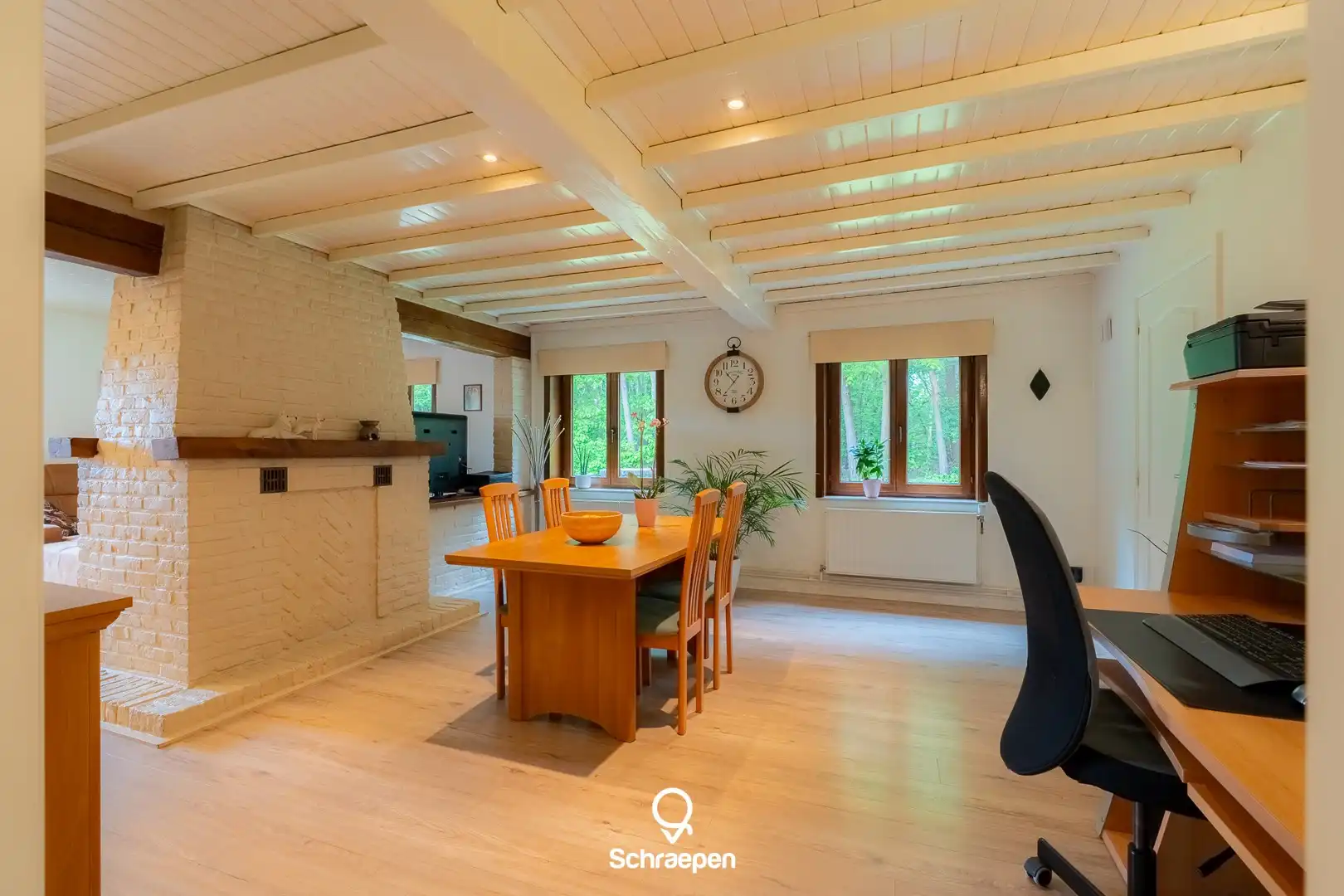 Idyllisch gelegen woning (314 m²) op een riant perceel van 50 are te Hasselt! foto 7