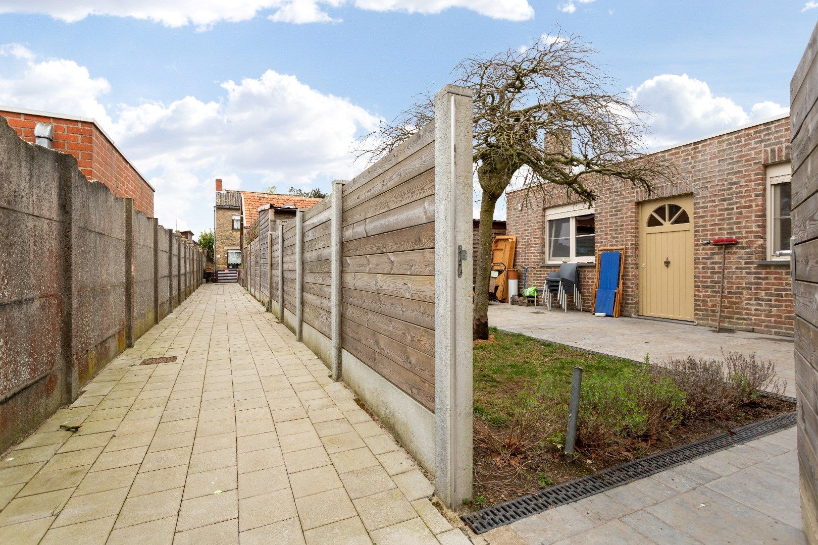 Rustig gelegen open bebouwing met 3 slaapkamers foto 16