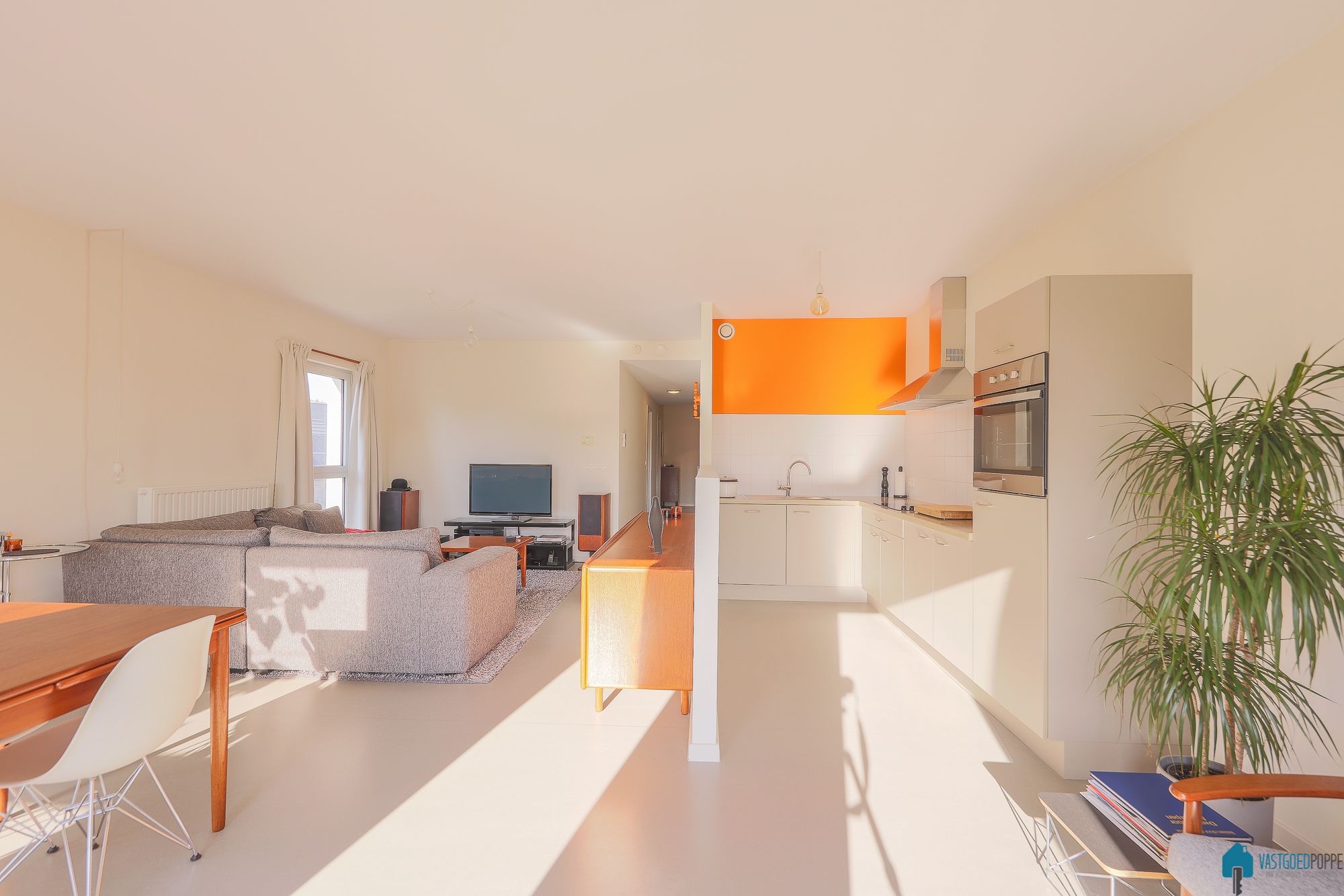 Ruim appartement met 2 slaapkamers foto 3
