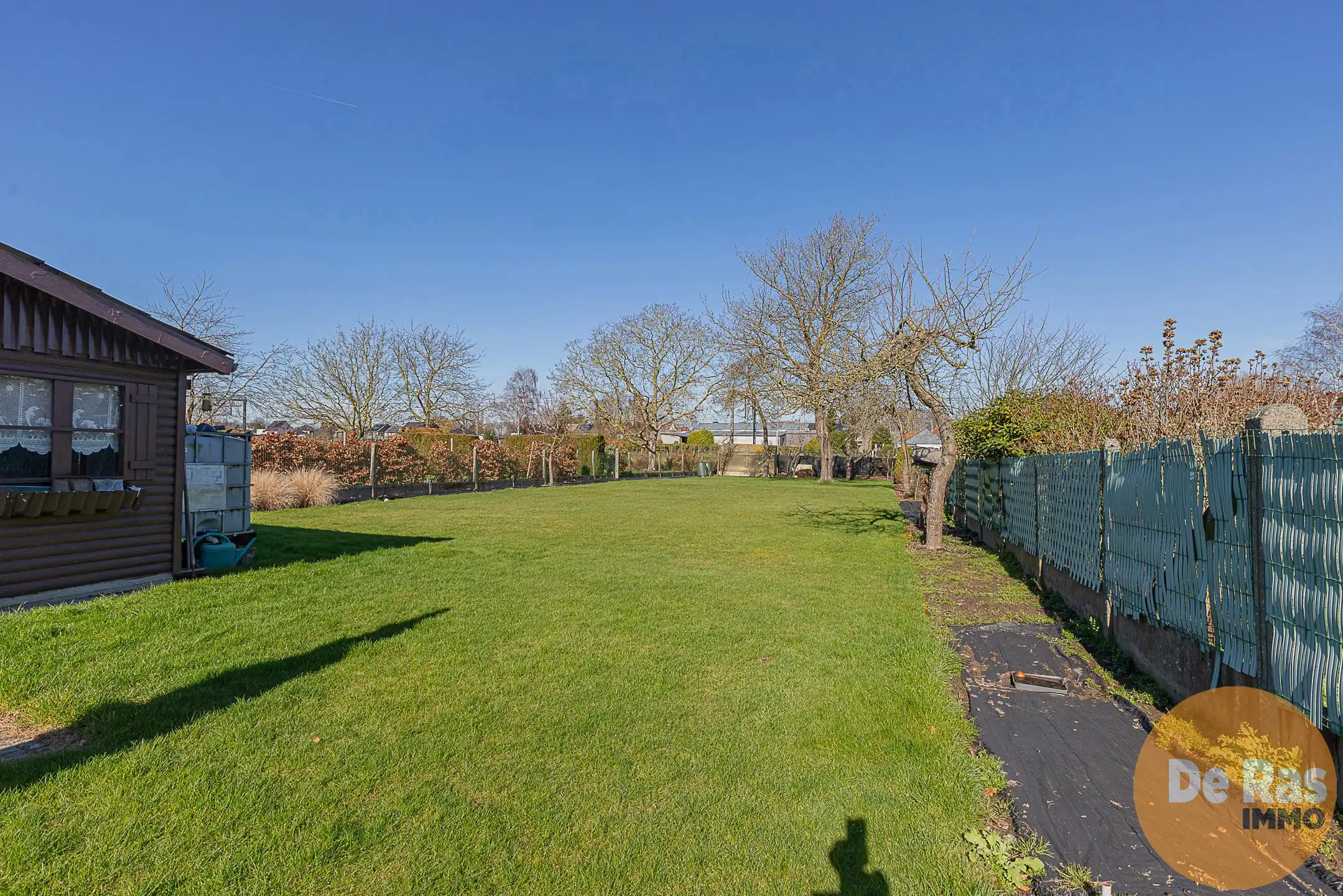 Ruime woning met grote garage en tuin vlakbij station Ede foto 26