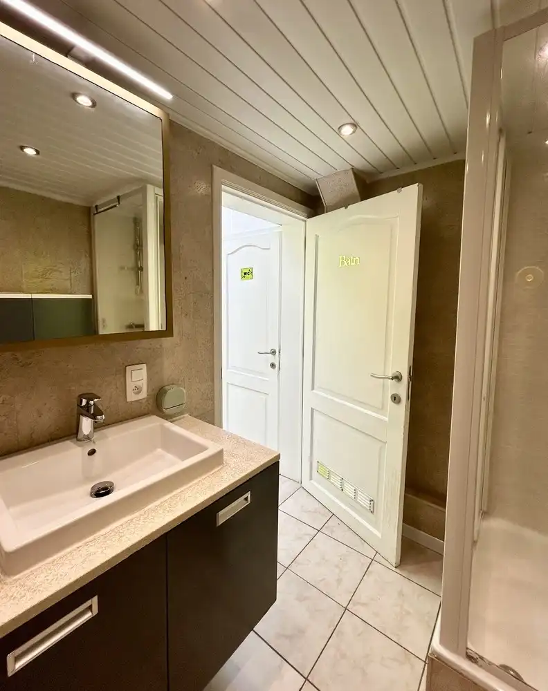 Instapklare rijwoning met tuin op wandelafstand van Vaartkom foto 12