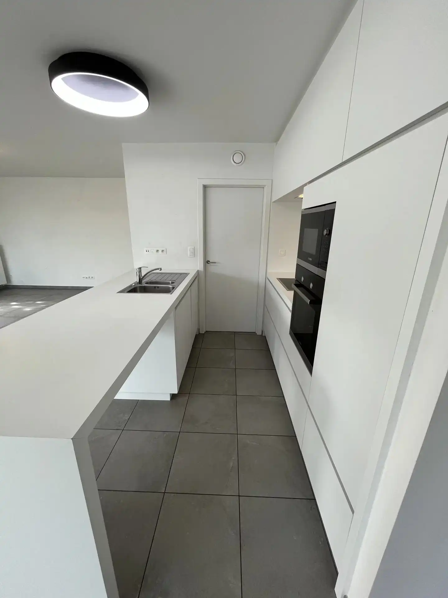 Instapklaar appartement te Zolder centrum foto 5
