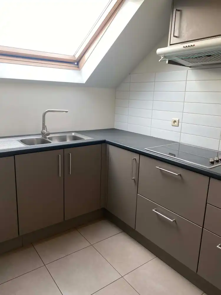 Te Huur – Gezellig 2-slaapkamerappartement in het centrum van Lembeek foto {{pictureIndex}}