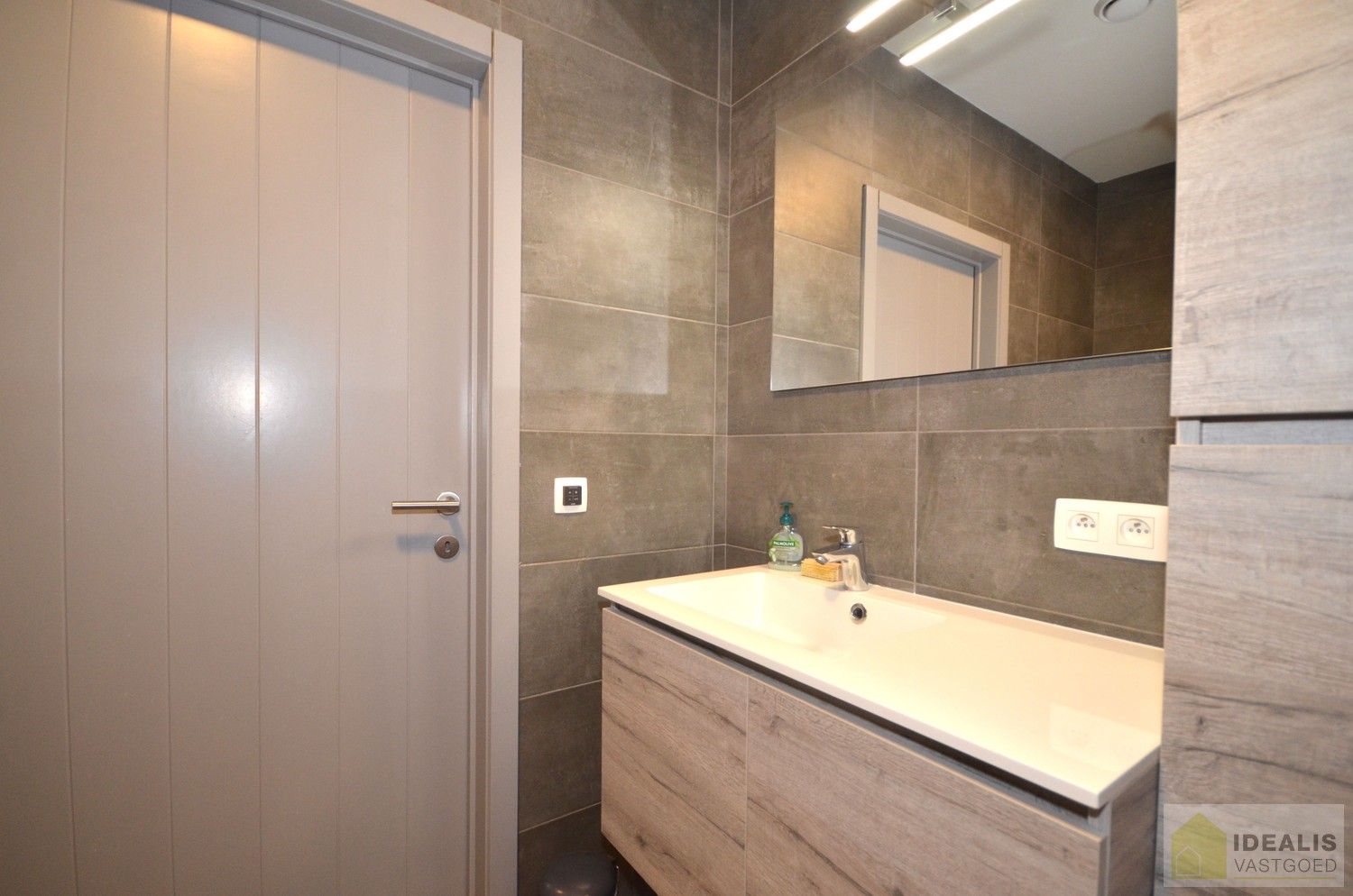 Appartement te huur foto 16