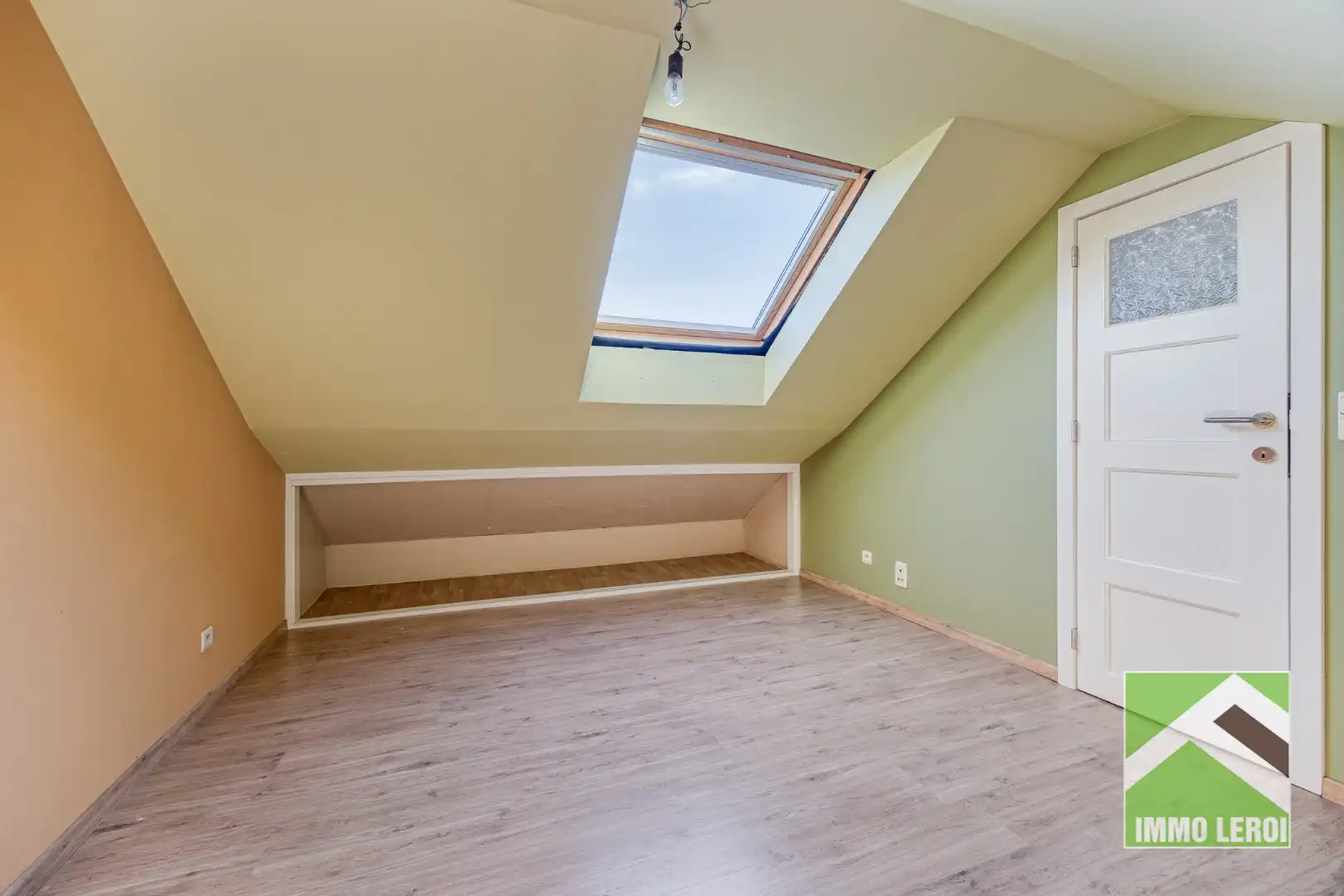 Vernieuwde en gezellig ingerichte woning met garage in stadsrand Tongeren foto 19