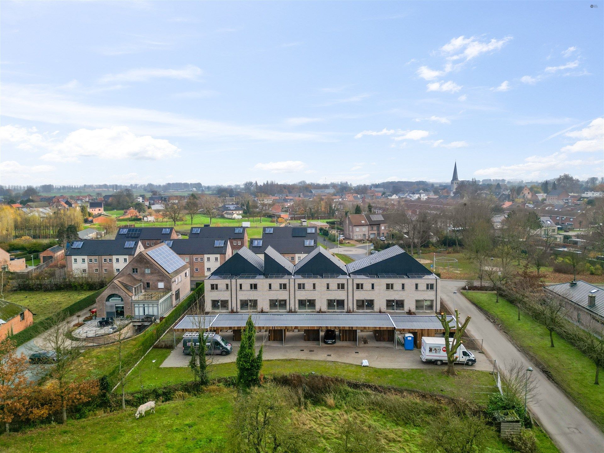 Kwalitatieve rijwoning te Vrasene foto 5