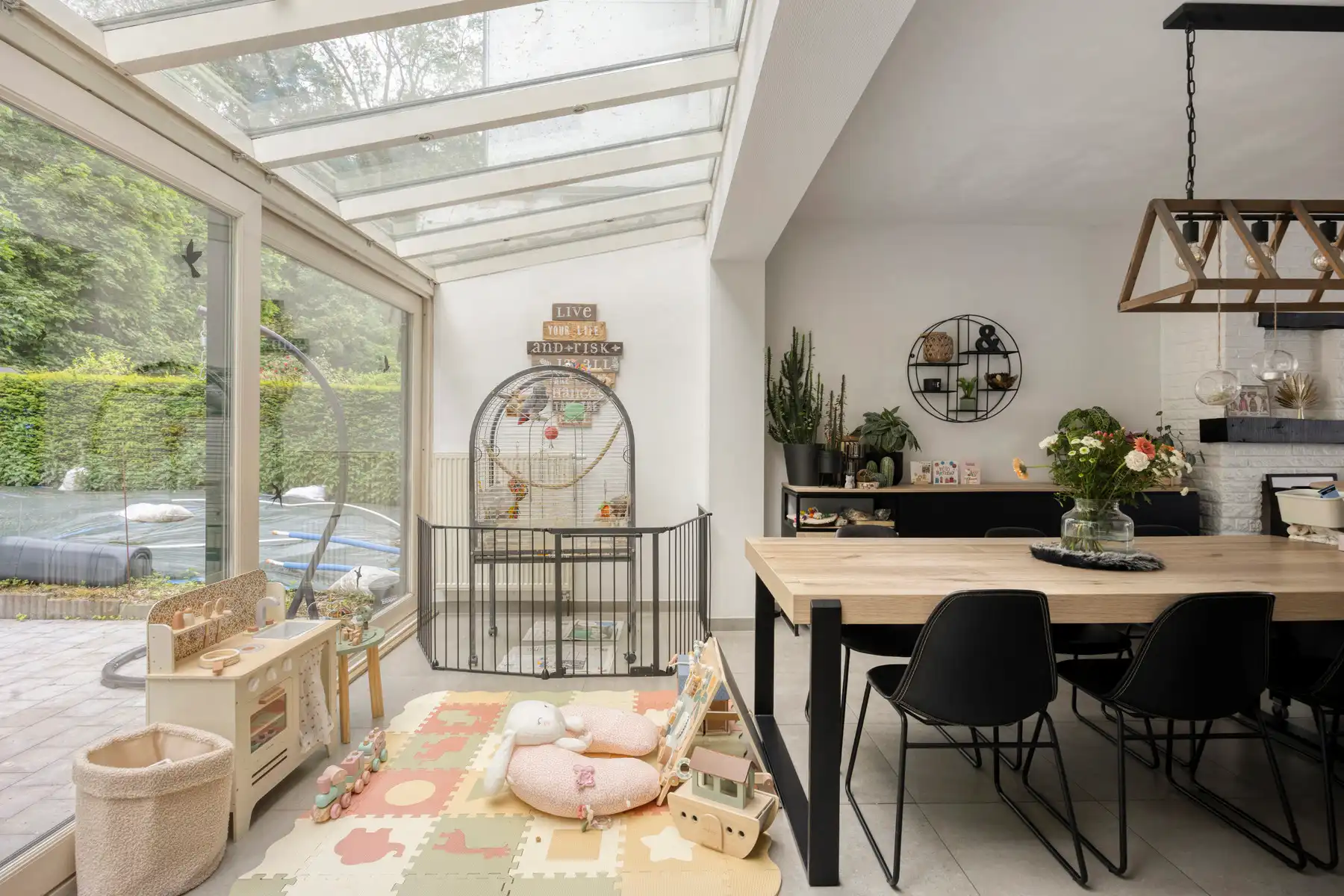 Instapklare woning met 4 slaapkamers en zicht op park foto 12