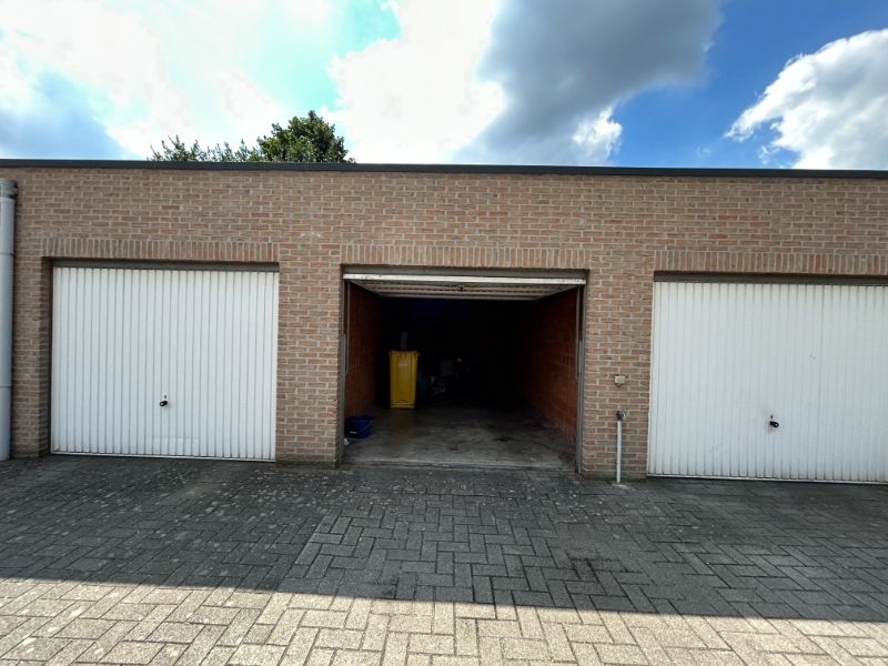 Prachtig 1 slpk dakappartement met terras (±40m²), garage en lift. foto 11