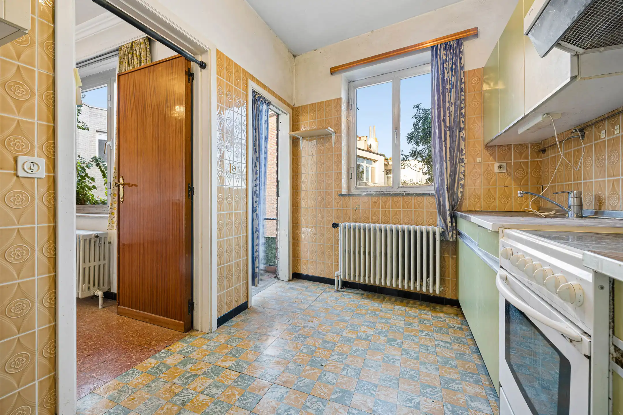 Huis met “mooie verdieping”: 2 slaapkamers + studeerkamer foto 9