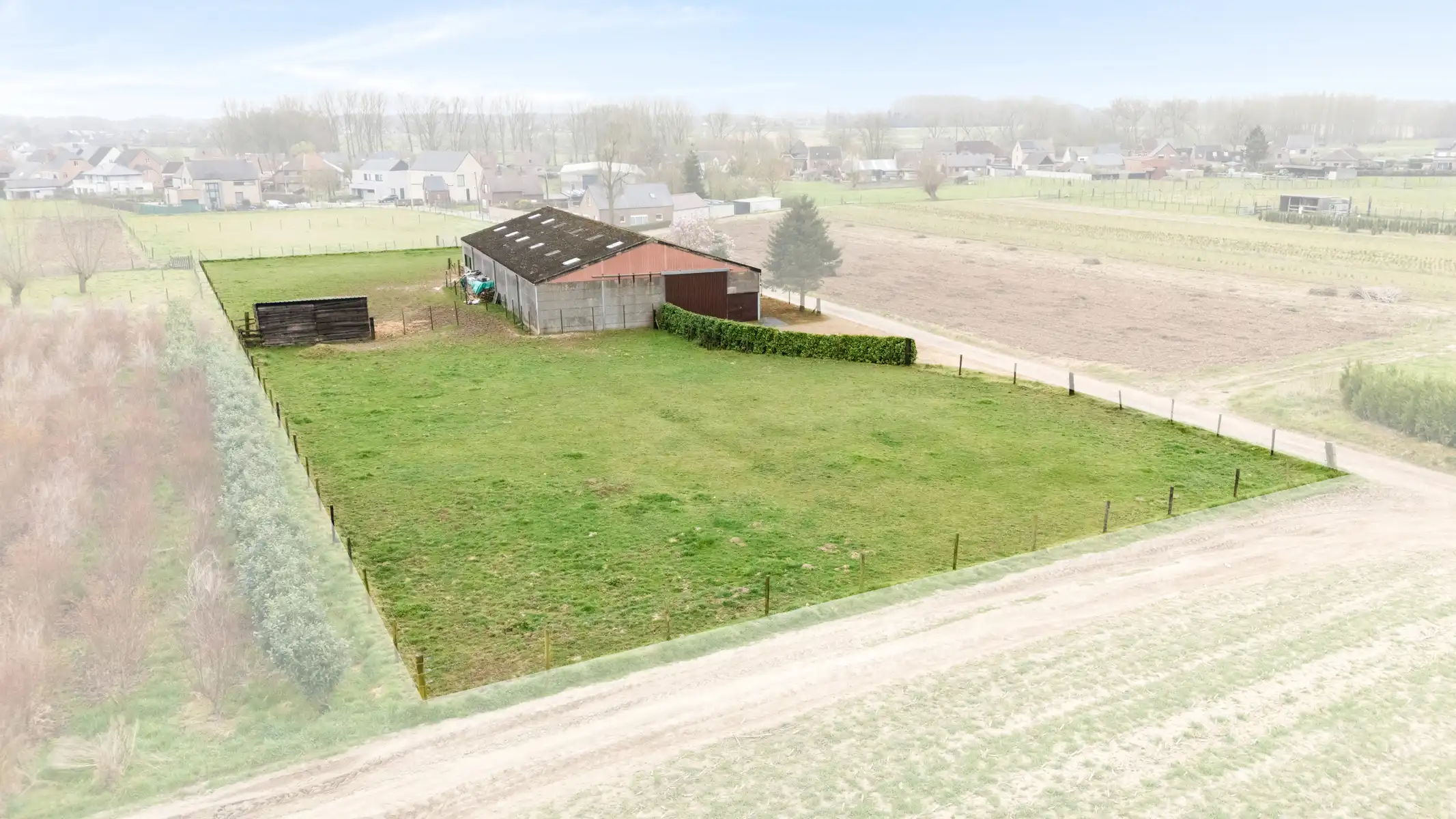 Ruime Loods (484m²) met Weide (3700m²) in Smetlede foto 9