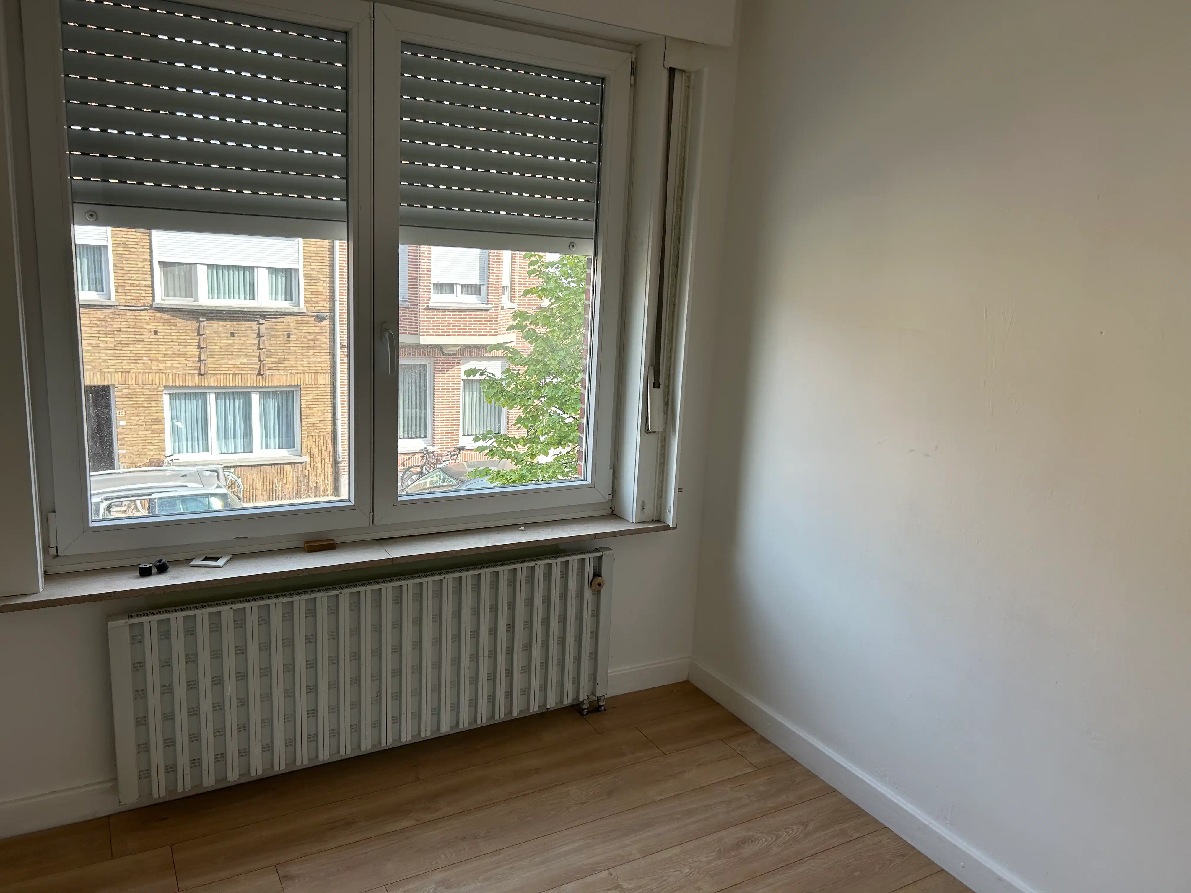 Volledig vernieuwde woning met 3 slaapkamer en dubbele garage. foto 9