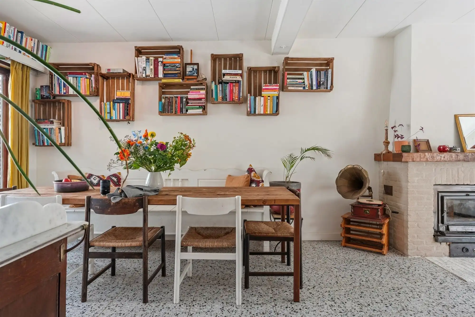 Steegwoning met naastliggend atelier/opslagplaats foto 4