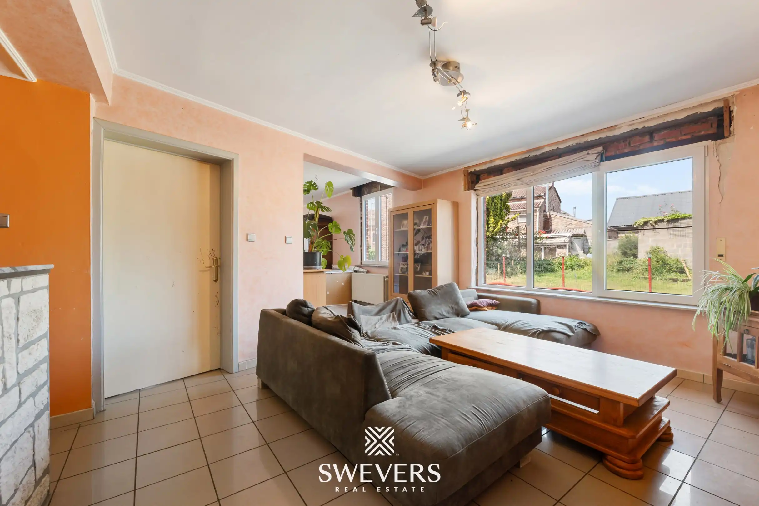 Ruime renovatiewoning met 4 slaapkamers op centrale ligging in Riemst foto 3