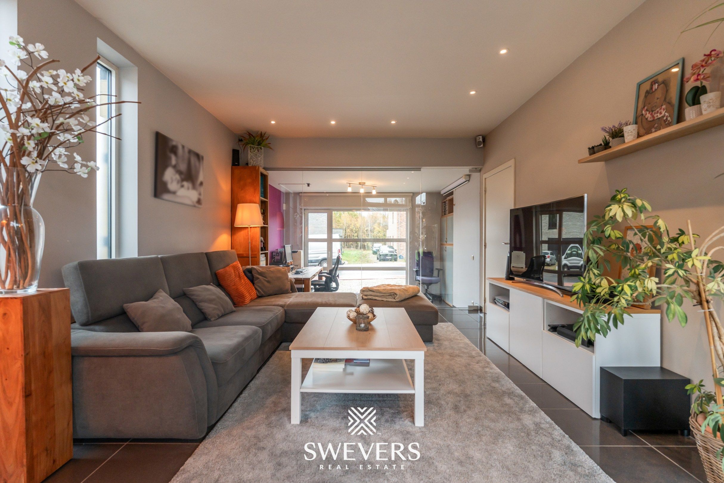 Instapklare ruime woning met praktijkruimte in residentiële buurt van Hasselt foto 4