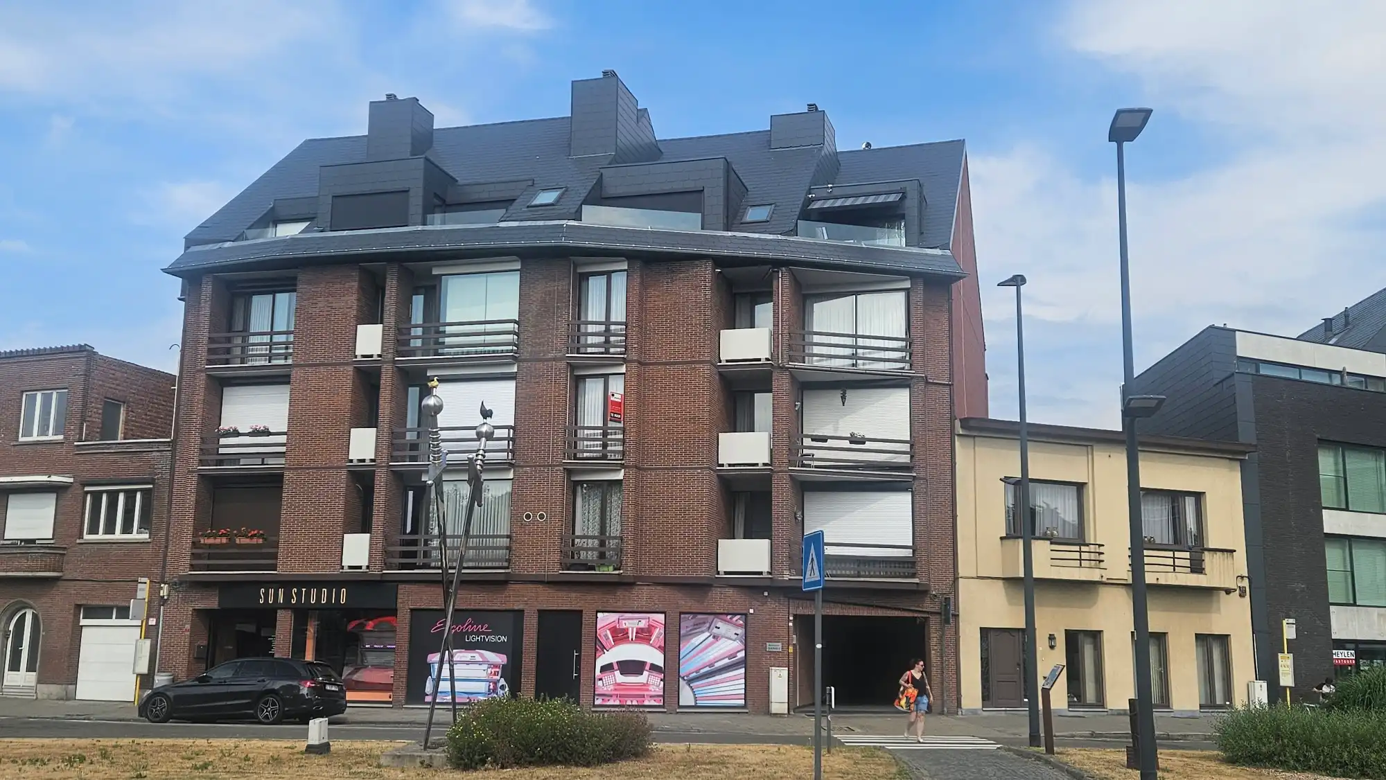 Dakappartement in het centrum van Sint-Truiden foto {{pictureIndex}}