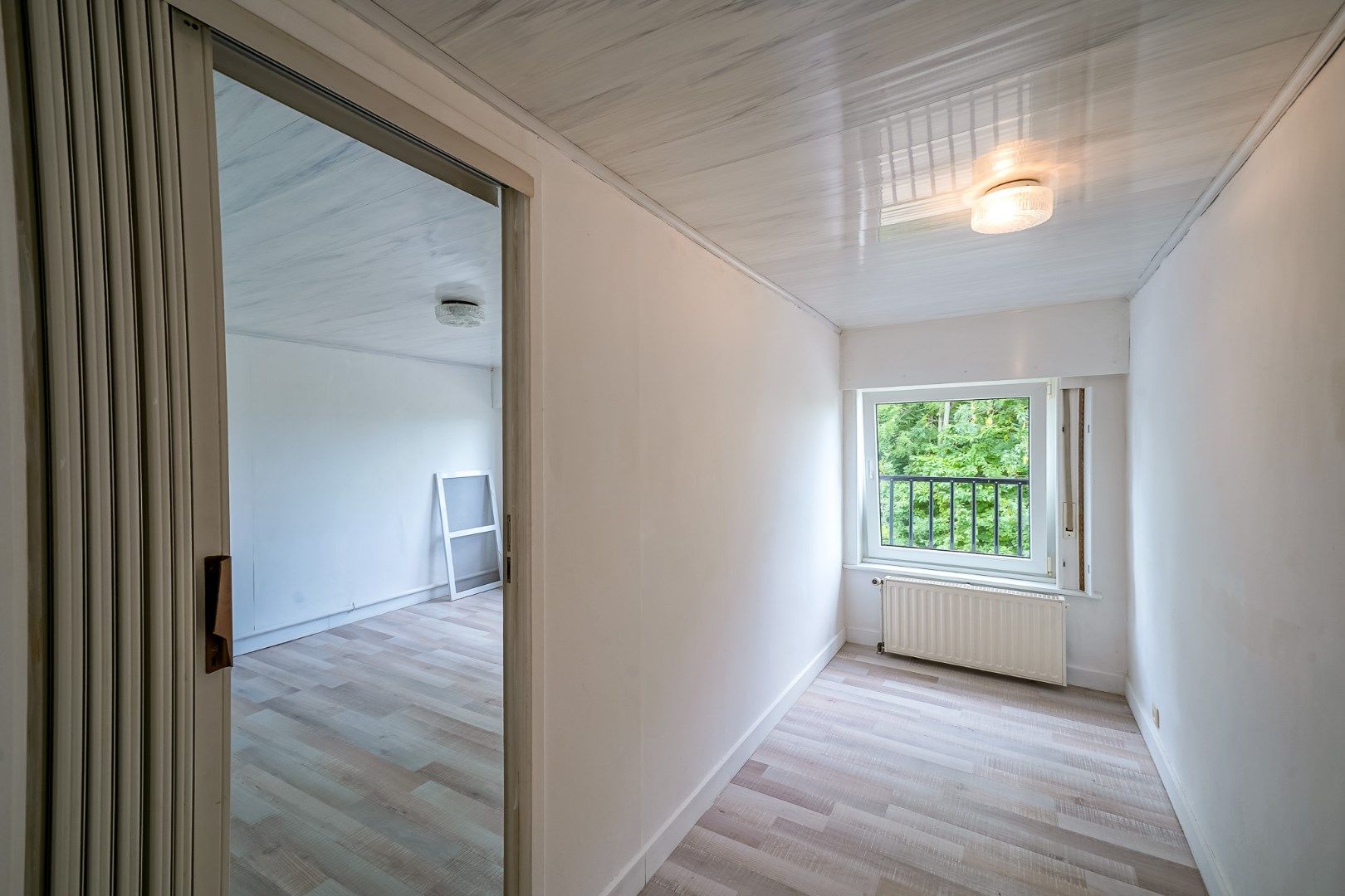 Rijwoning met 3 slaapkamers en tuin nabij de Spuikom foto 12