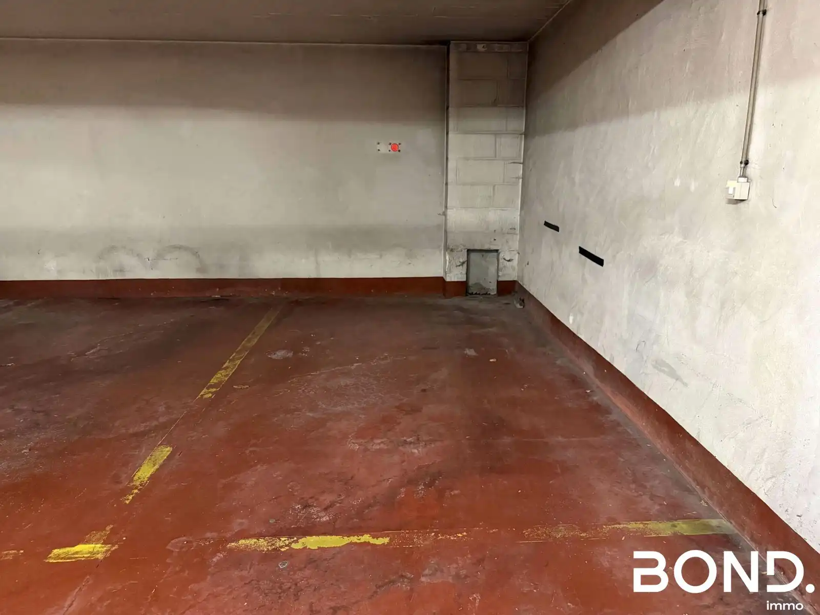 Instapklaar app met 2 kamers terras en ondergrondse parking foto 18