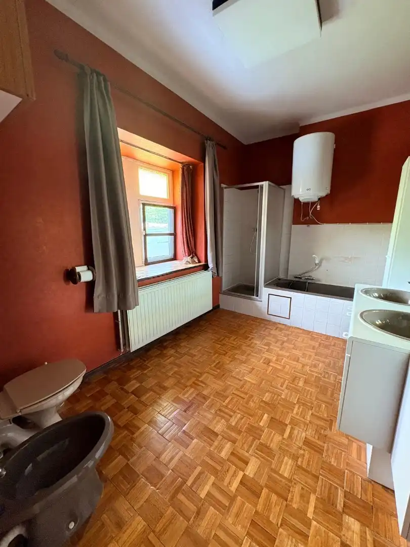 Een karaktervolle, te moderniseren woning te Halle!  foto 15