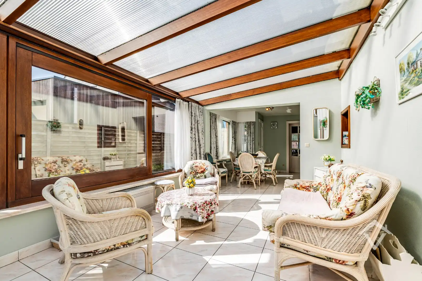 Instapklare woning met 3 slaapkamers en tuin te Ichtegem foto 11