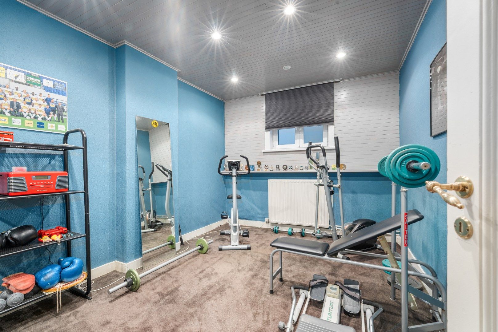 Unieke woning met handelsruimte, kantoor, 7 slpks & 200 m² atelier/magazijn – ideaal voor vrije beroepers foto 24