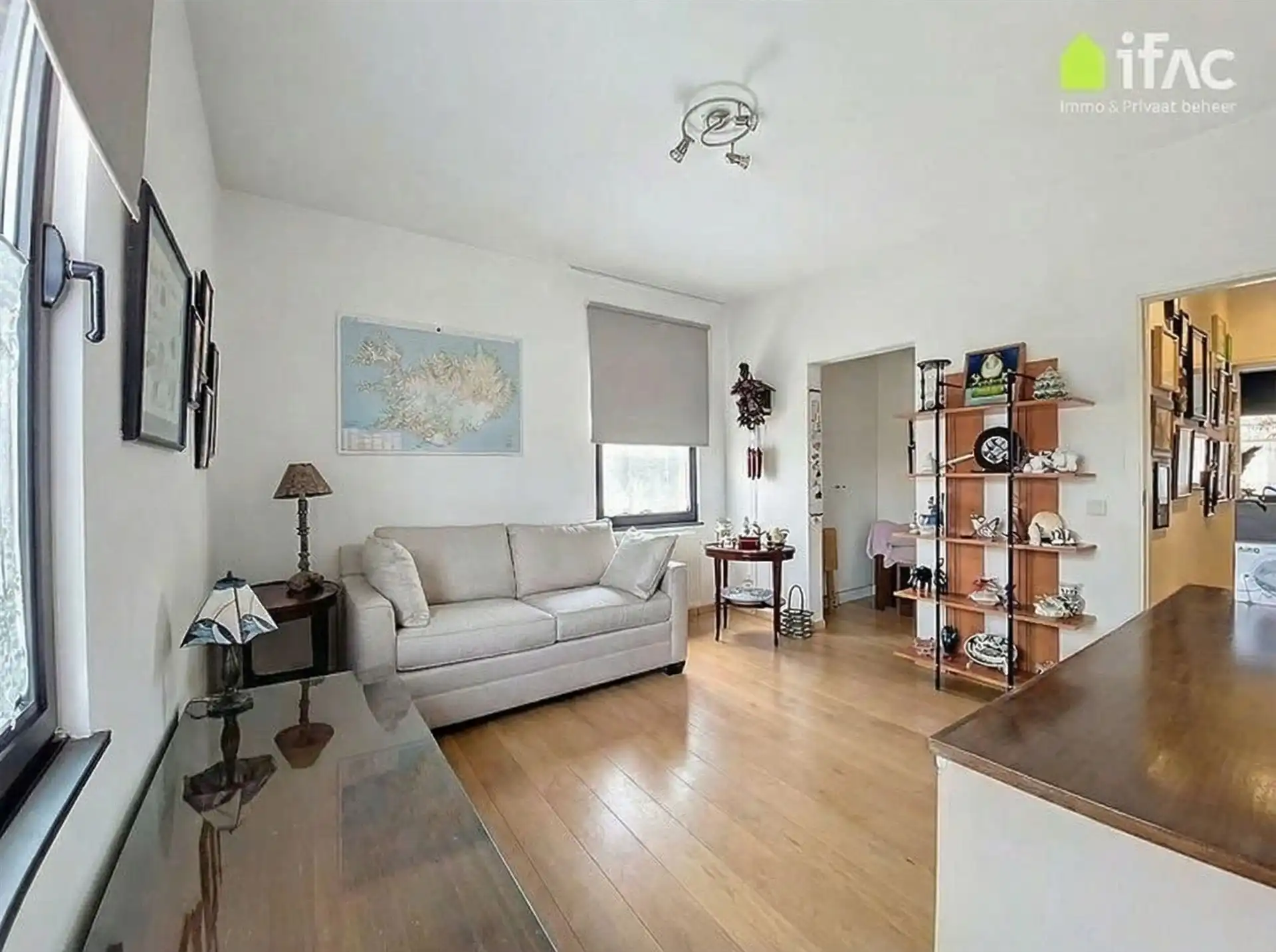 Ruime villa 6 slpks, 2 bureaus, 5 badkamers op +/-17are foto 22