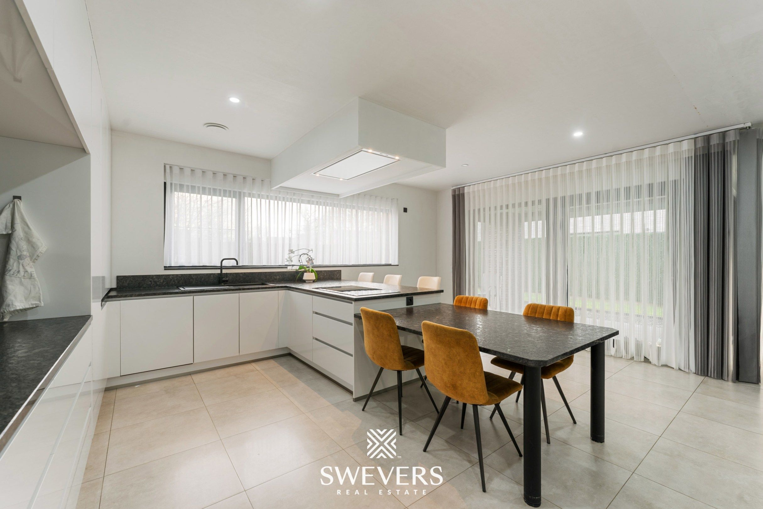 Luxe BEN-villa met uitzonderlijke lichtinval en privacy in Heusden-Zolder foto 10