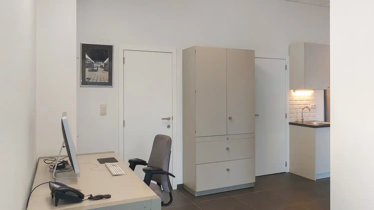 Genk, Jan Habexlaan 17 bus 17 - Goed gelegen, verzorgde kantoorruimte foto 7