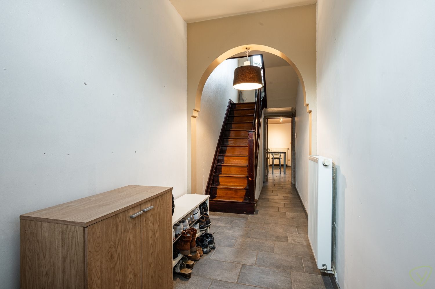 Volledig instapklare woning met ruime tuin in Adegem foto 3
