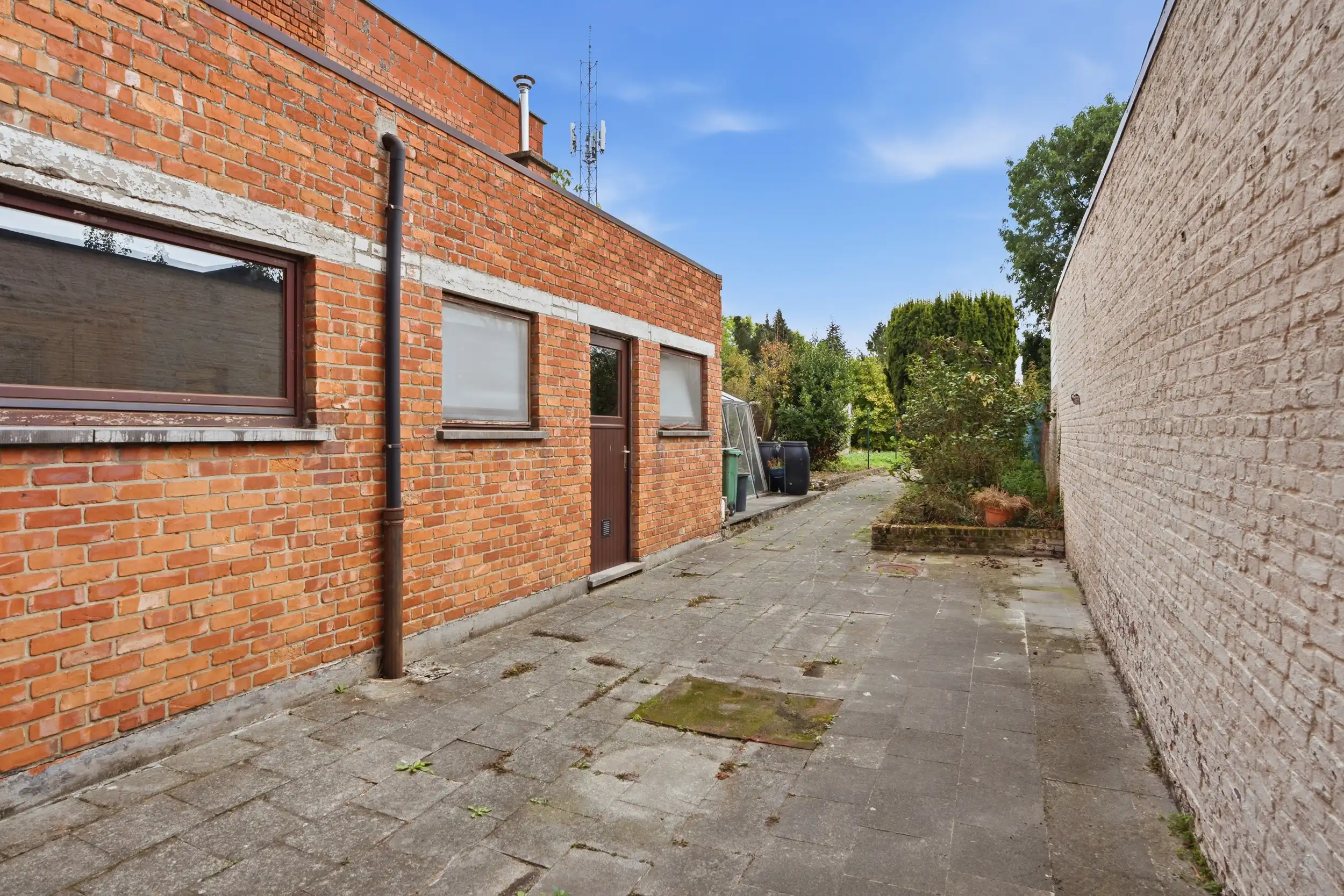 Charmante te renoveren woning op een perceel van 1.853 m² foto 14
