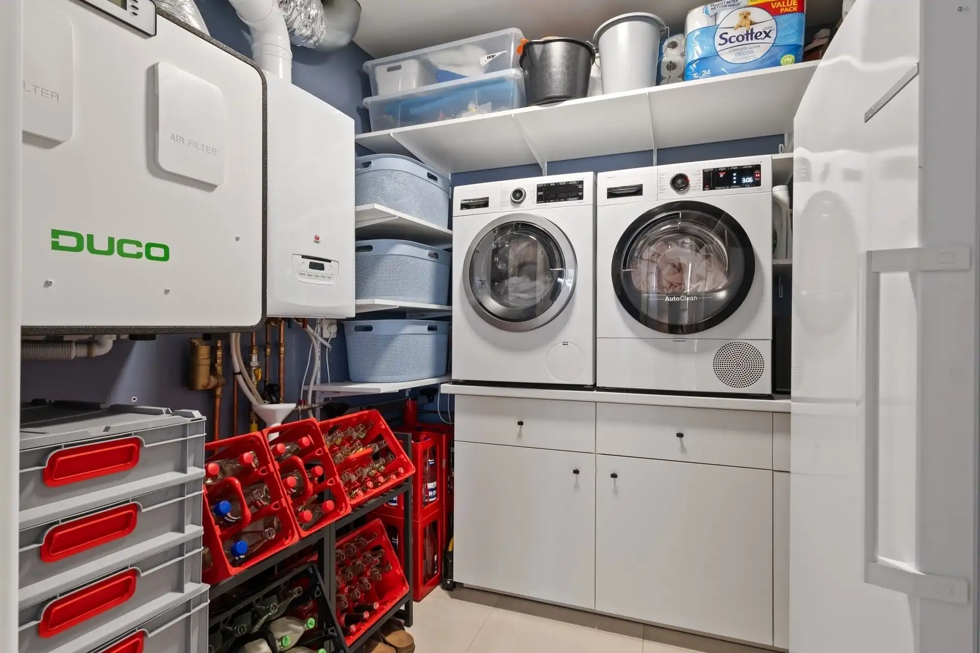 Luxueus afgewerkt gelijkvloers appartement te centrum Stekene foto 12