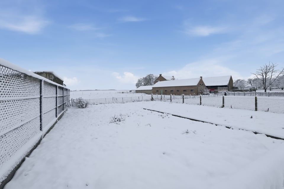 KNUSSE GEZINSWONING MET 4 SLKS EN EEN GARAGE IN BOEKHOUT foto 32