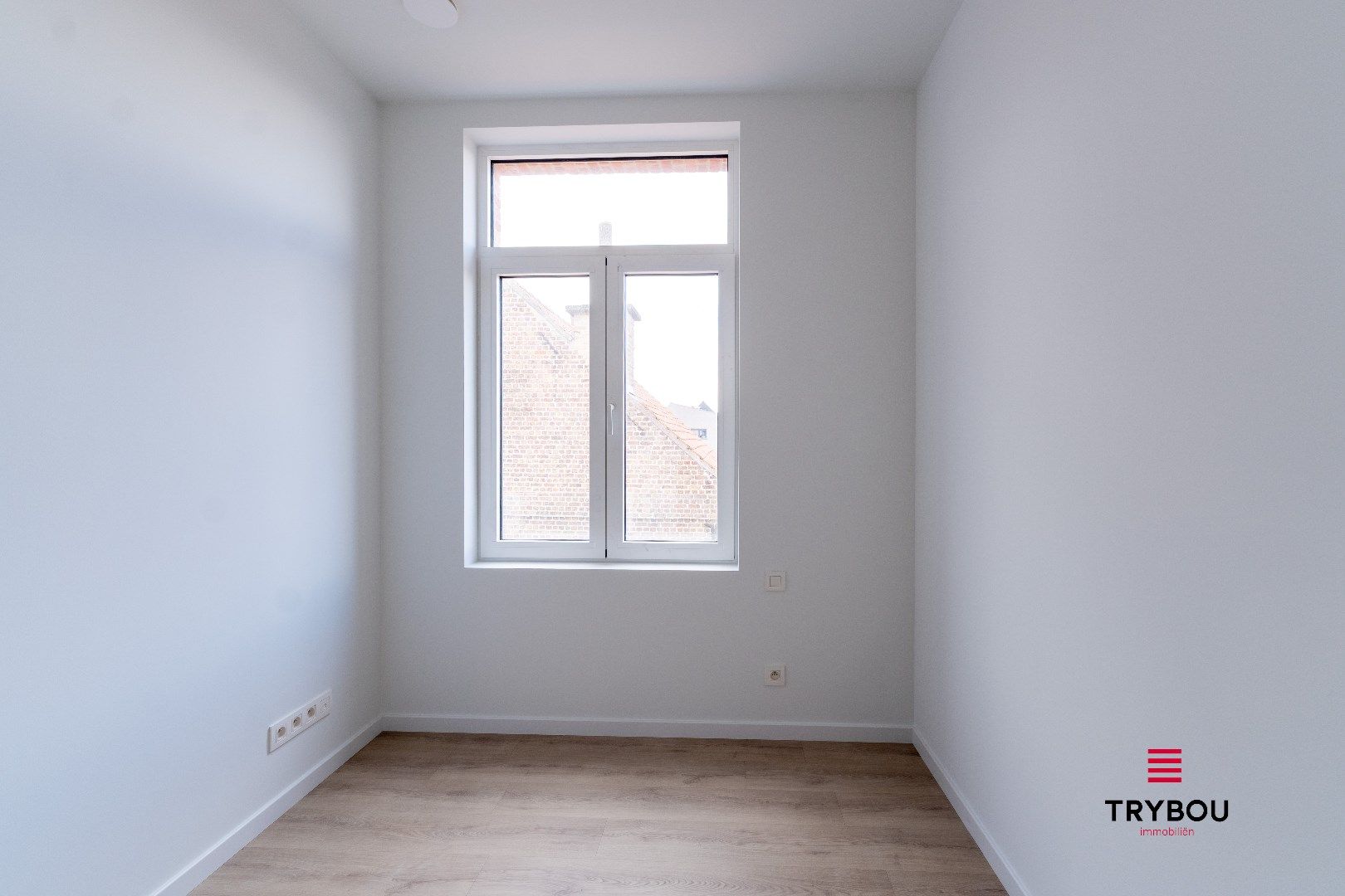 2 hoogwaardig afgewerkte nieuwbouwwoningen met garage foto 12