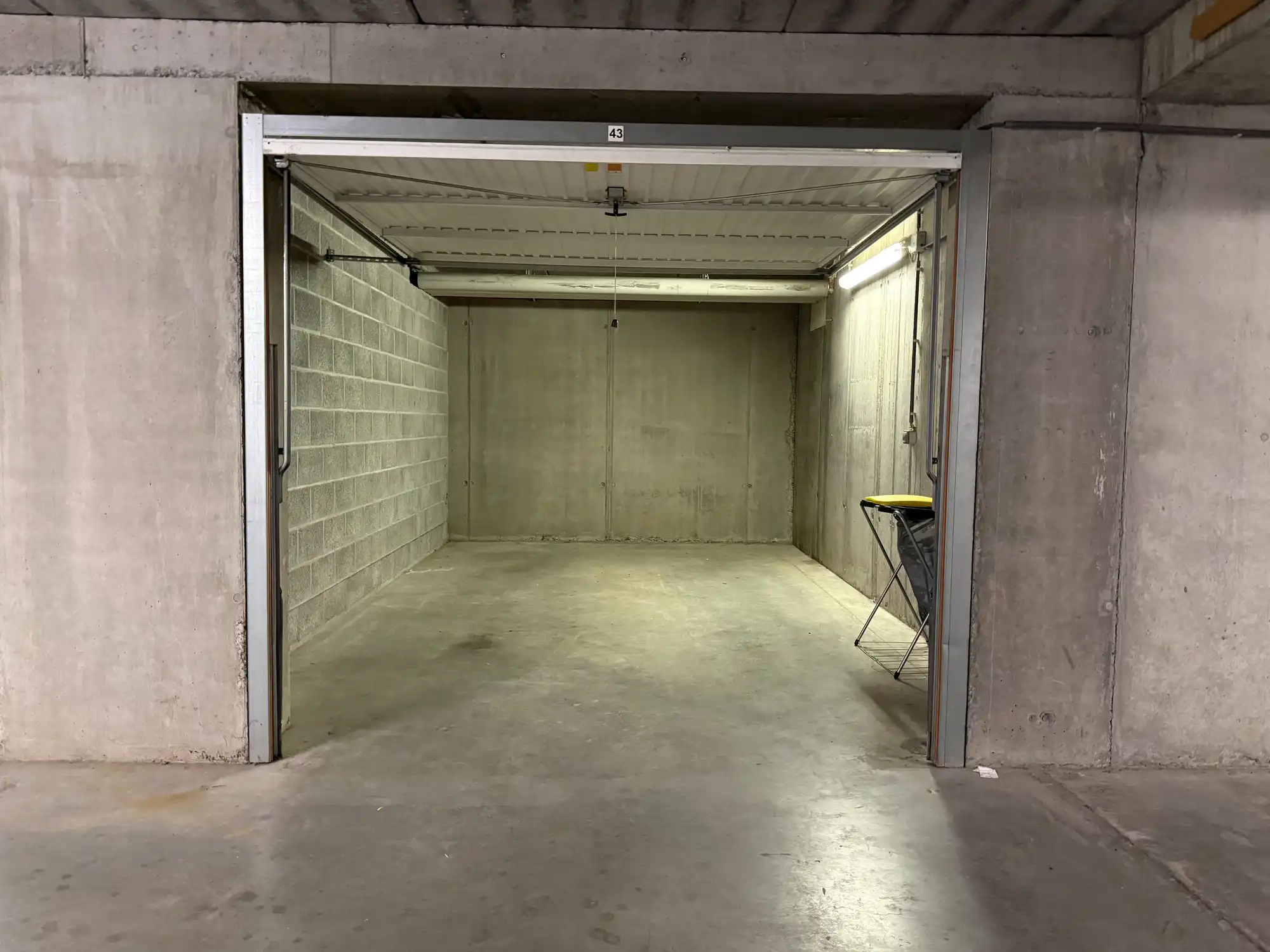 Ruim instapklaar appartement met 2 slaapkamers | Potegemstraat foto 13