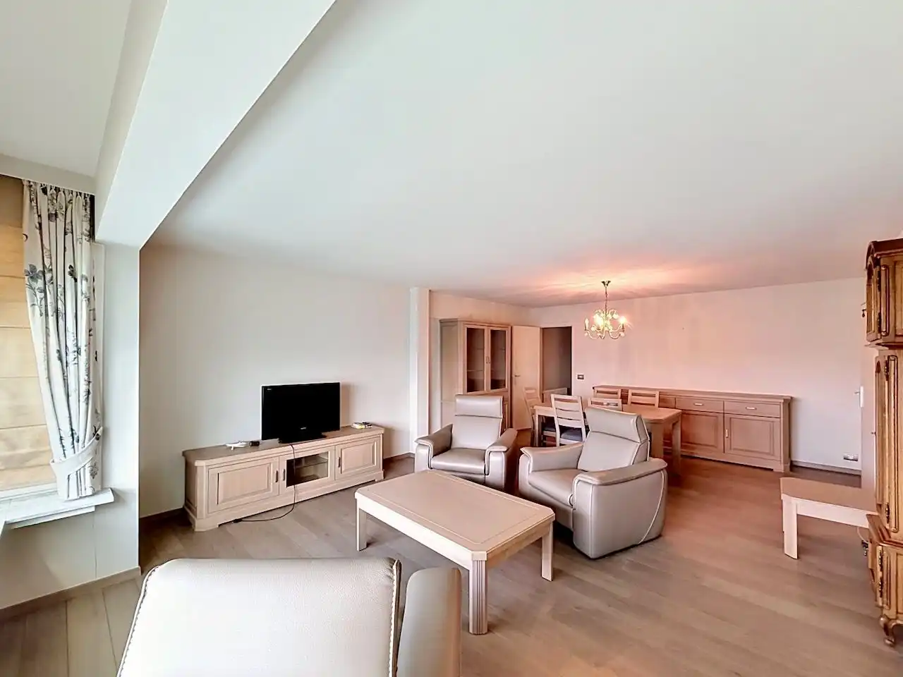 Gezellig 2-slaapkamerappartement op de 5de verdieping gelegen op de Graaf d’Ursellaan foto 5