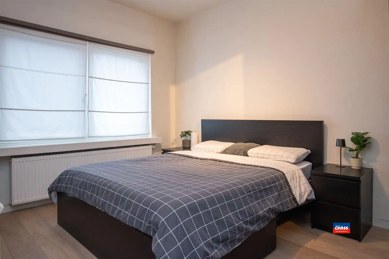 Gelijkvloersappartement met twee slaapkamers en tuin foto 16