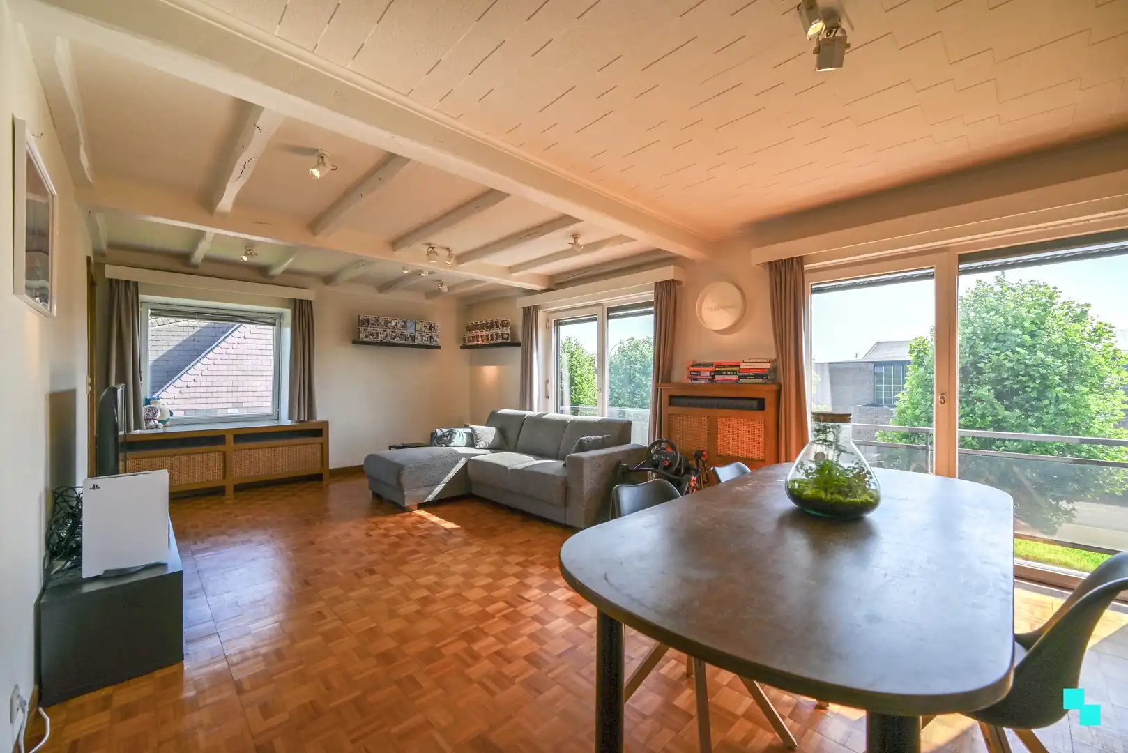 Tweeslaapkamerappartement met garage op een rustige locatie in Beveren-Leie foto 4