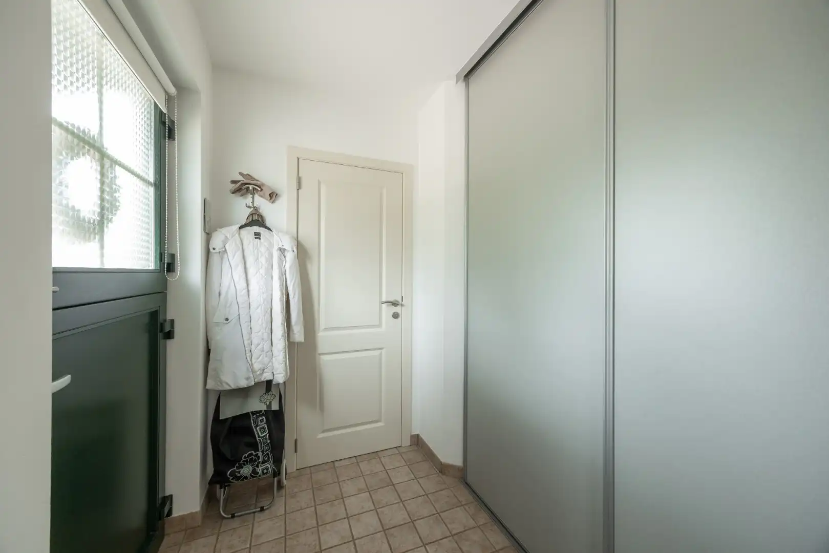 Goed onderhouden woning op een perceel van 8 are 19 ca foto 14