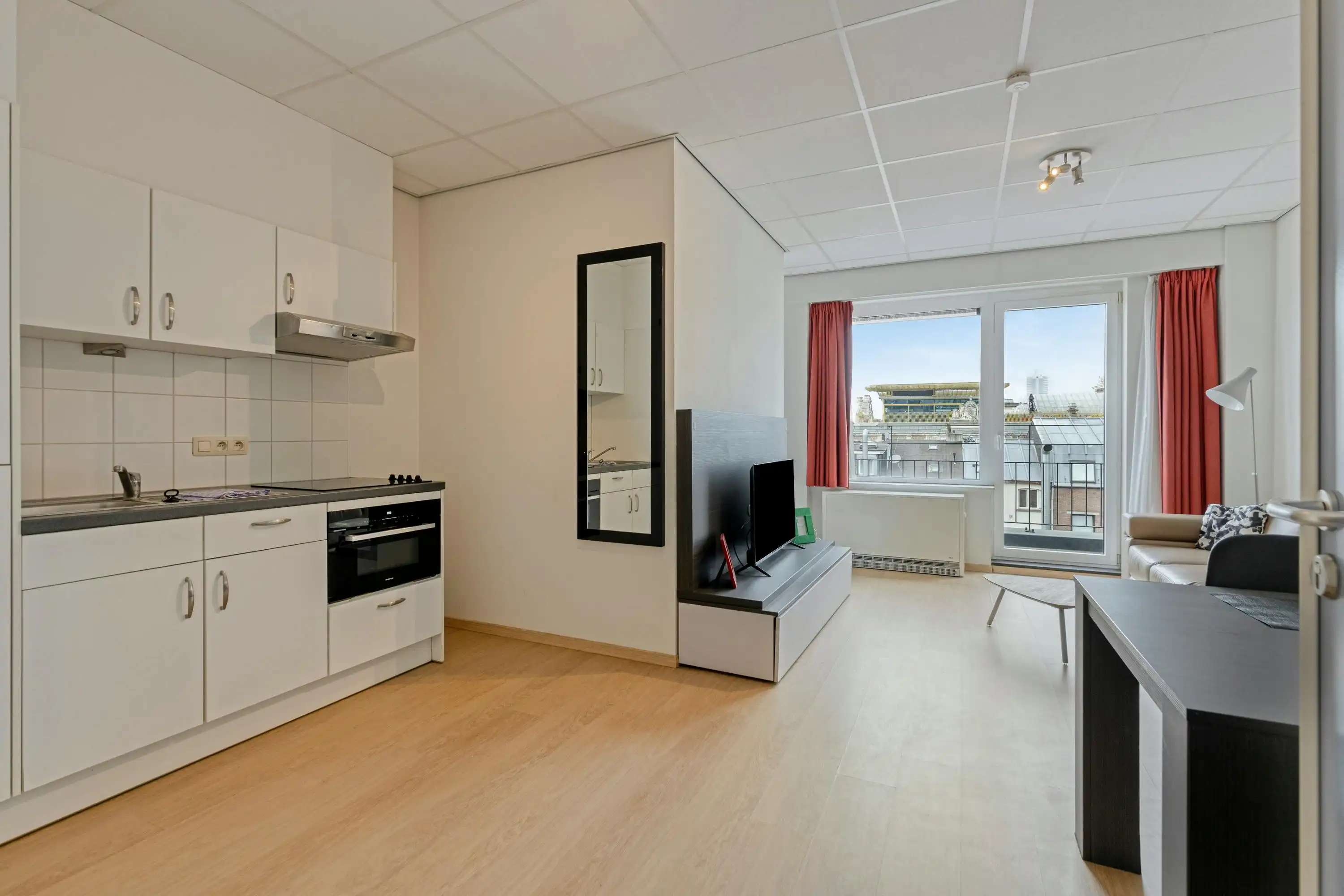 Lichtrijke Studio te Koop in Hartje Brussel foto 5