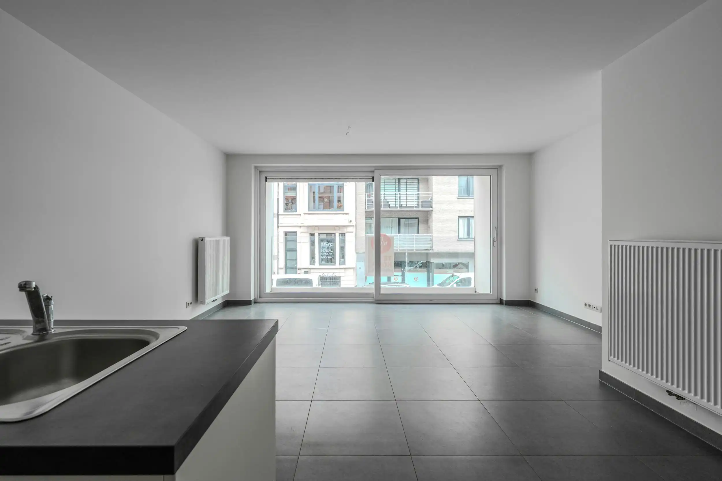 Recent 2-slaapkamerappartement met terras te Oostende  foto 4