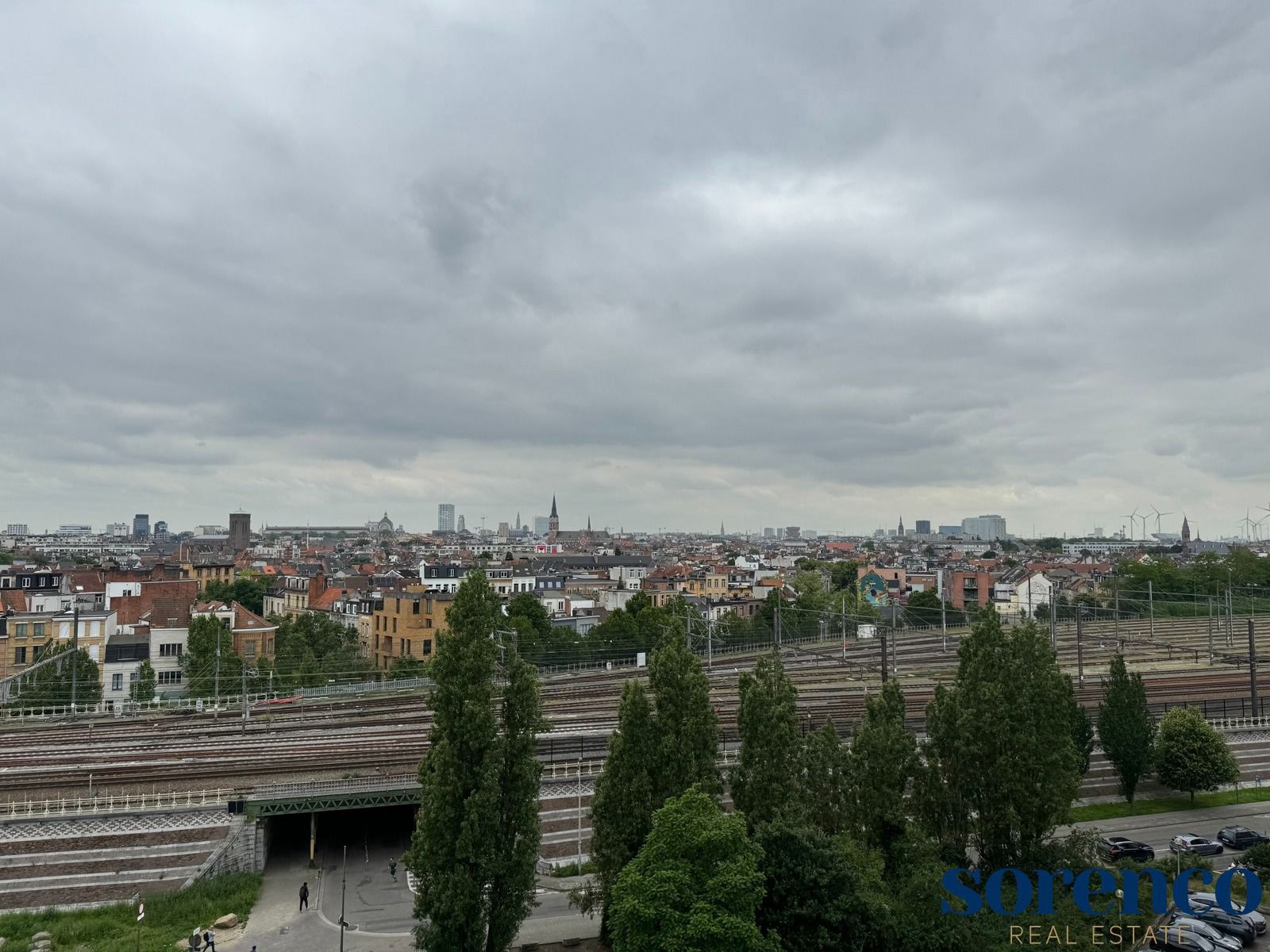 Lumineus 2 slaapkamer app. met terras te Antwerpen + P foto 12