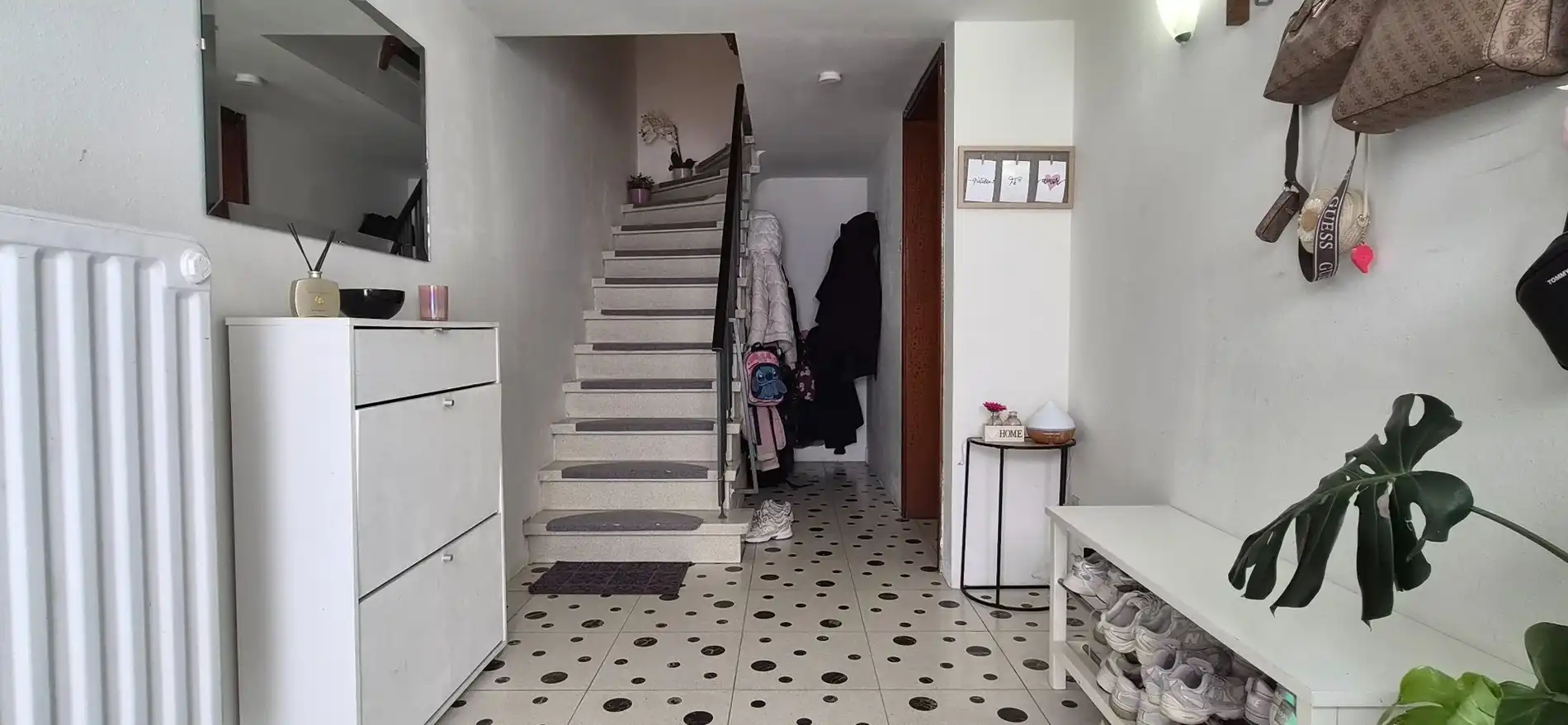 Sint Michiels: Bel-etage woning met 3 slpk en grote tuin foto 5