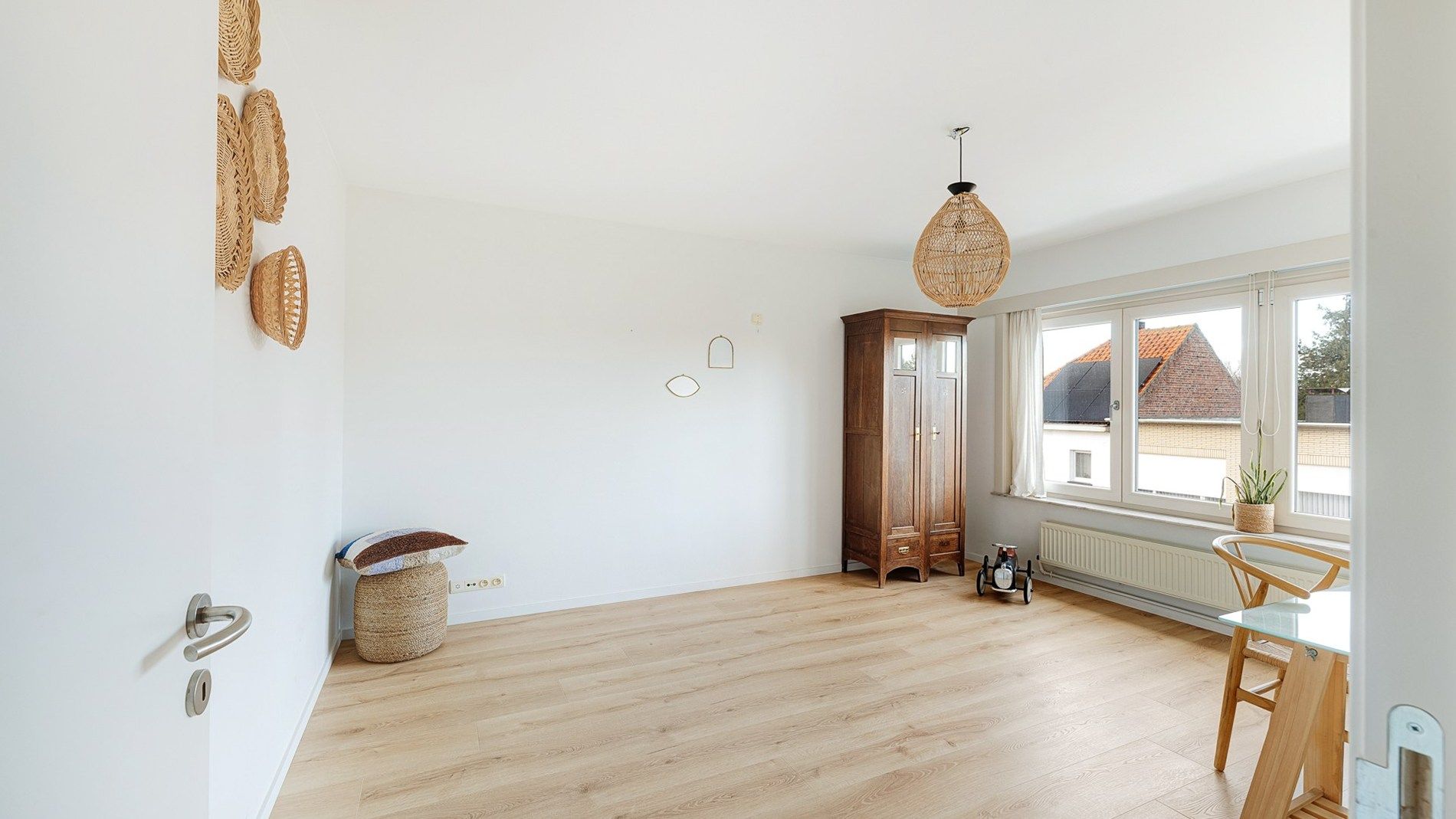 Grote woning met garage en tuin vlakbij Brugge foto 23